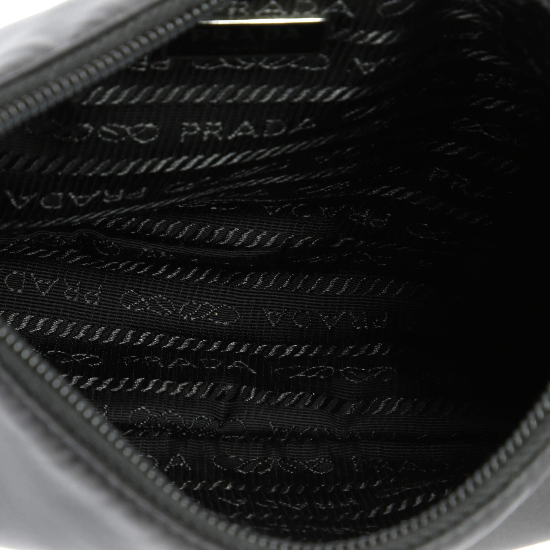 Prada Re-Edition 2000 Hobo Tessuto Mini