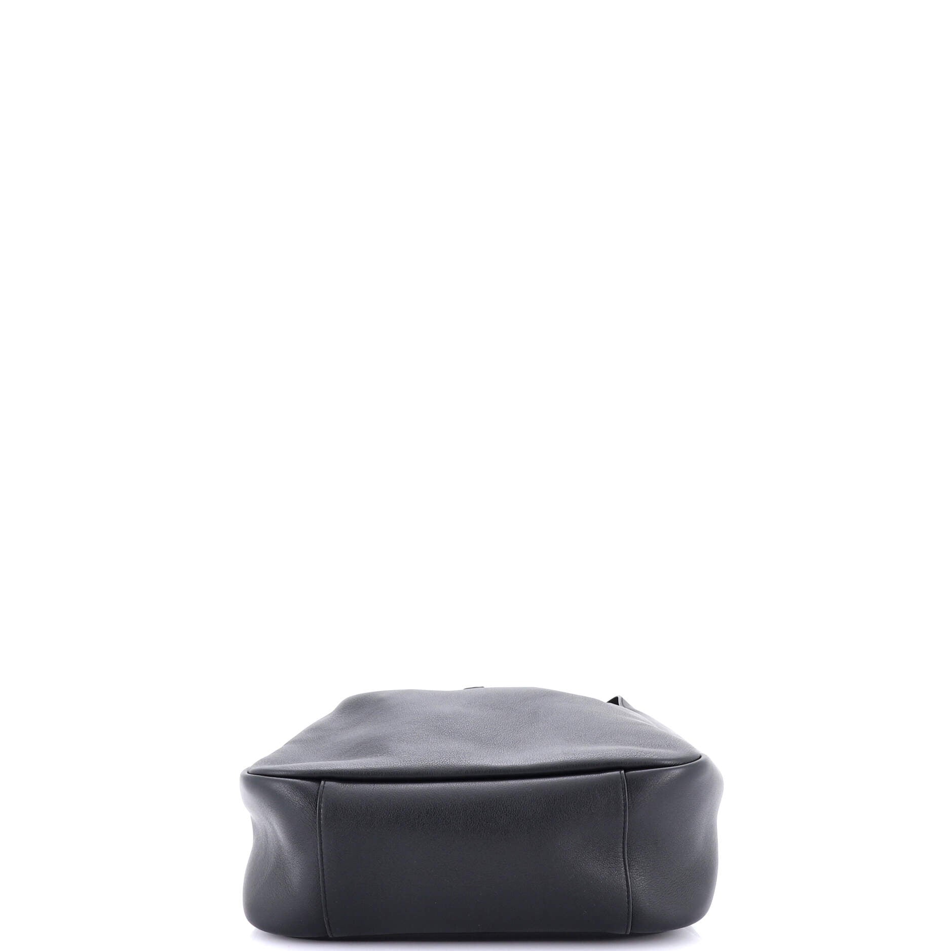 Saint Laurent Le 5 a 7 Supple Hobo Leather Large