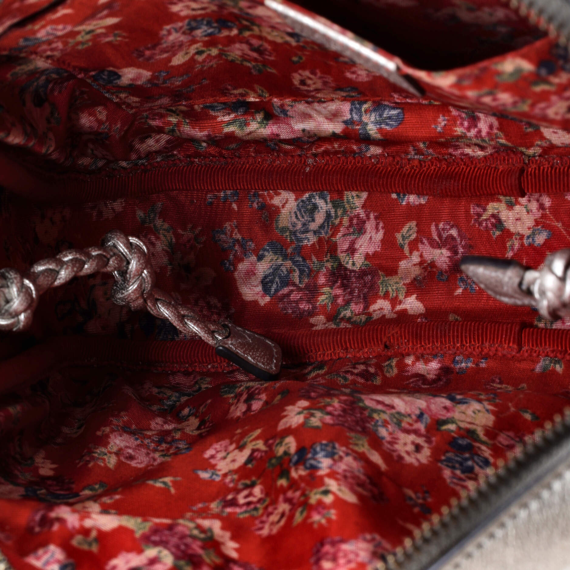 Gucci Trapuntata Camera Bag Quilted Leather Small