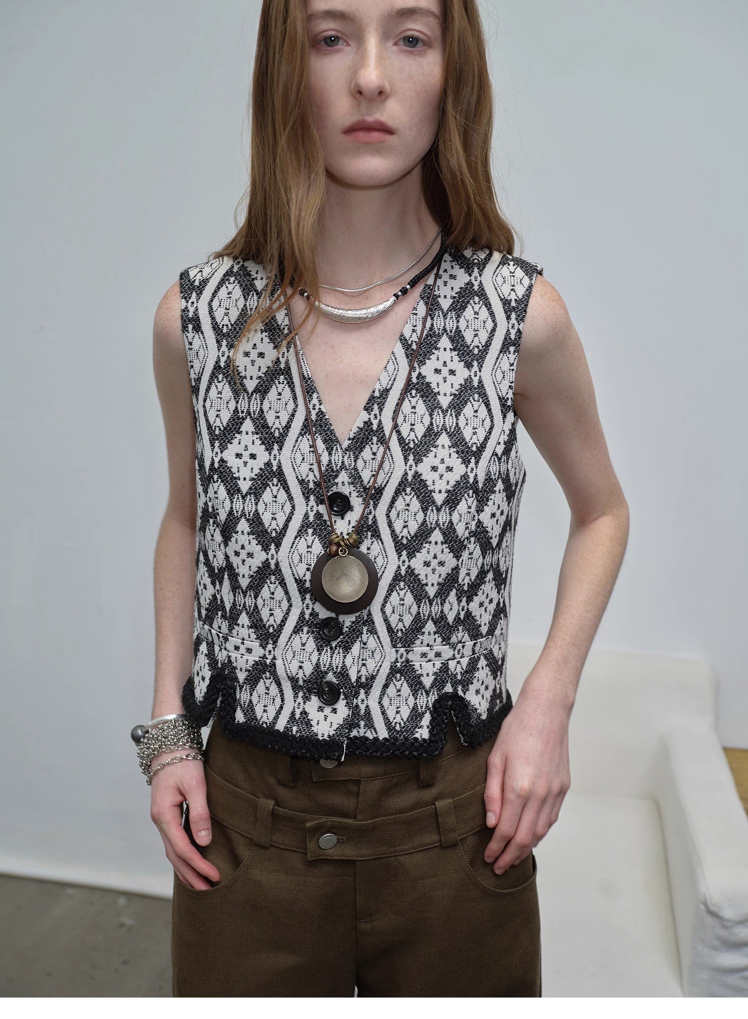 "Venice" Classical simple silhouette Italian imported jacquard ethnic style V-neck vest-1
