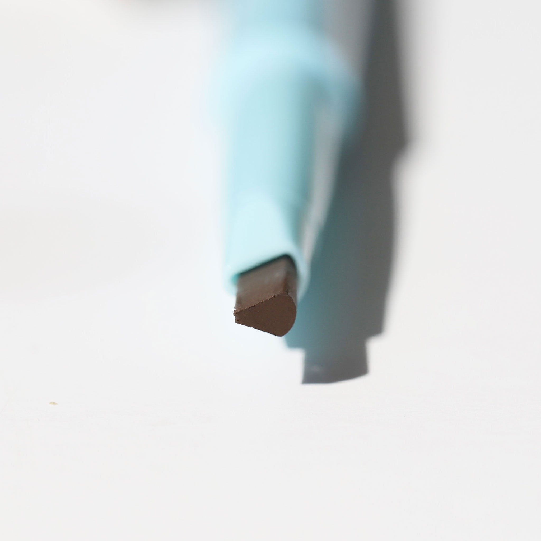 Shade 4.0, Get Fluffed Brow Definer - Half Caked