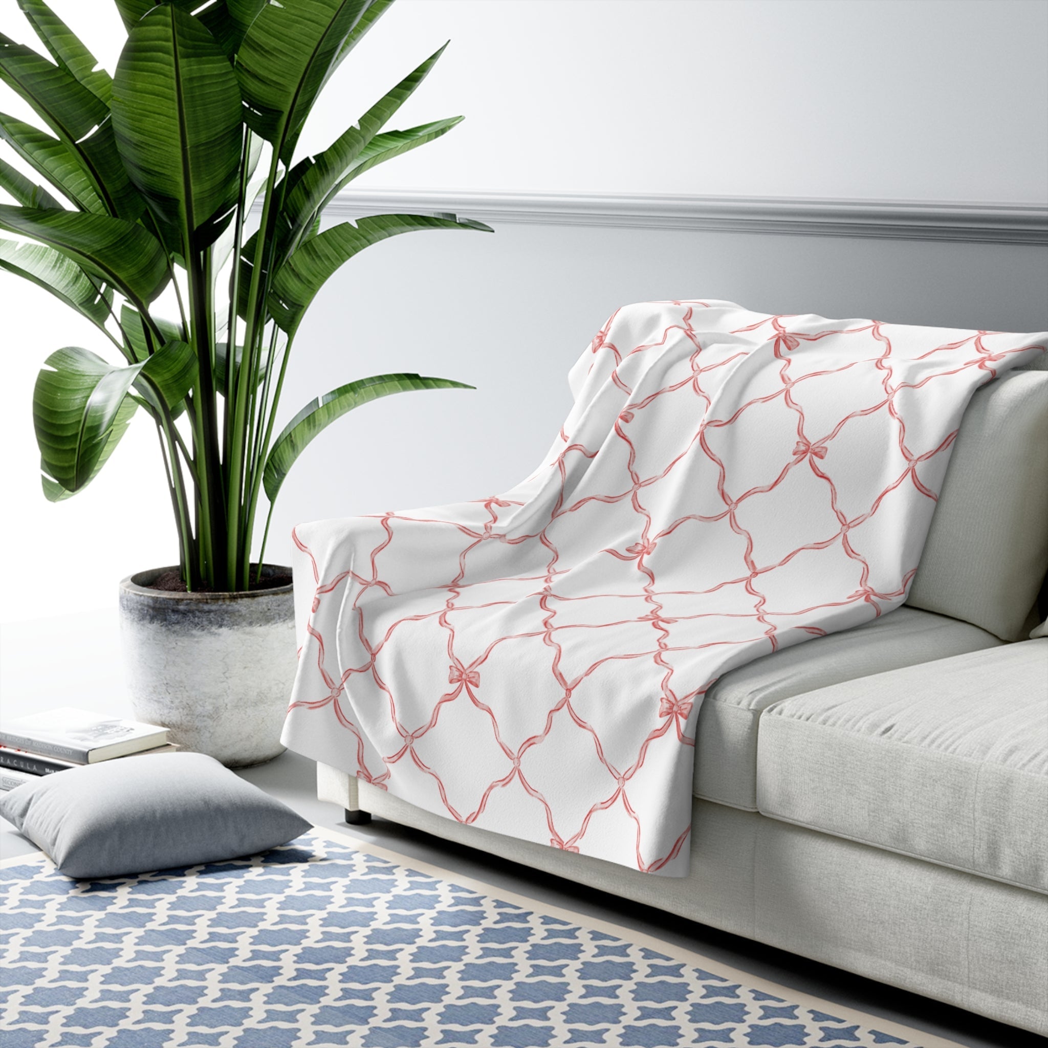 Three Bees Trellis Bow Cozy Sherpa Fleece Blanket - Red