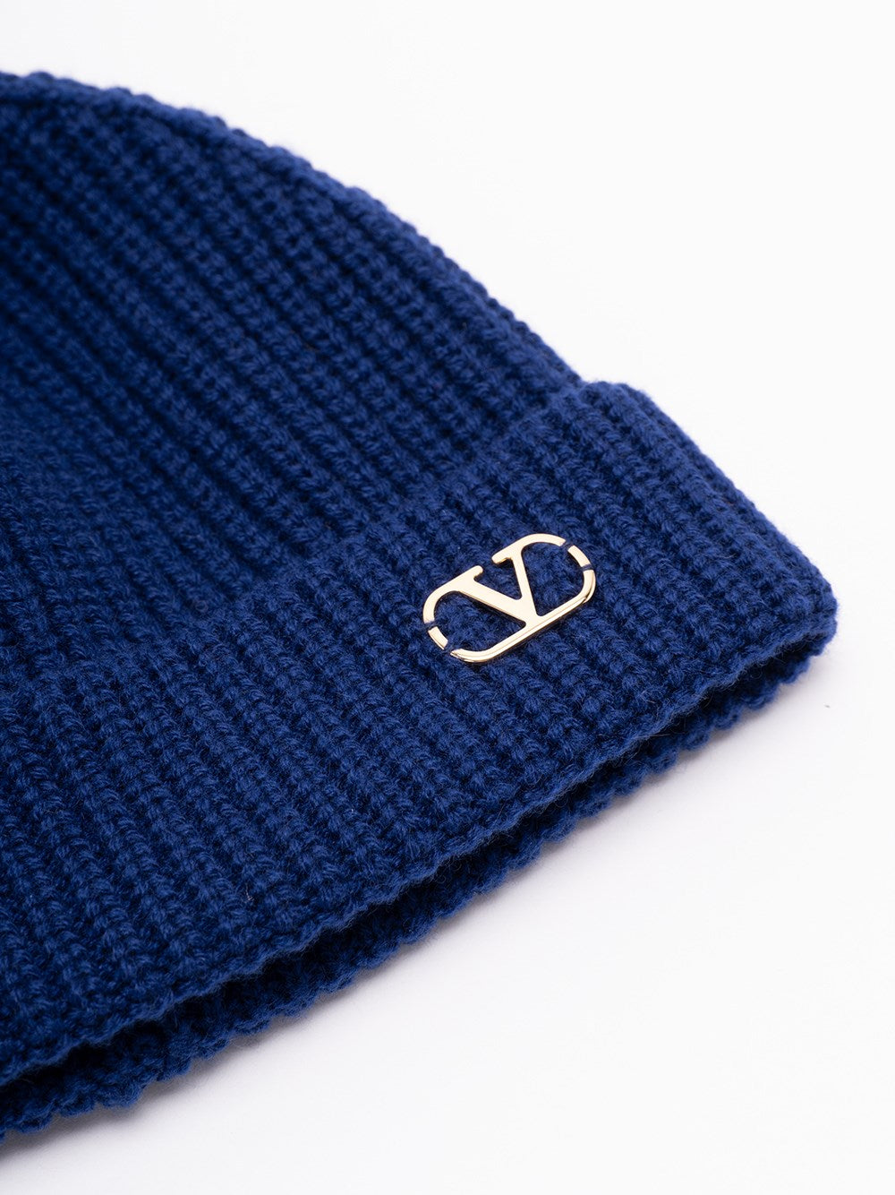 Valentino Garavani Men Metal `Vlogo` Cachemire Knitted Beanie
