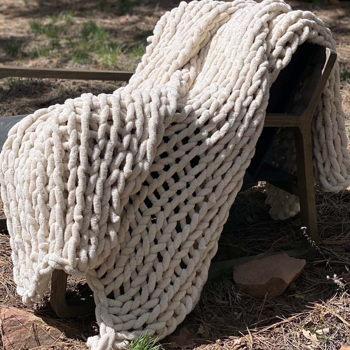 INFINITE CHUNKY KNIT BLANKET | MINKY | BIG - SAND-3
