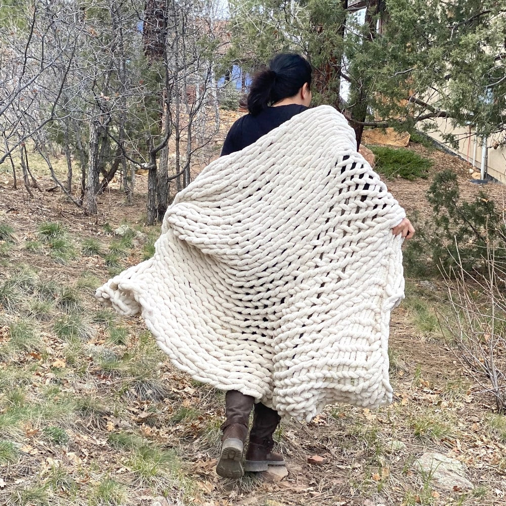 INFINITE CHUNKY KNIT BLANKET | MINKY | BIG - SAND-2