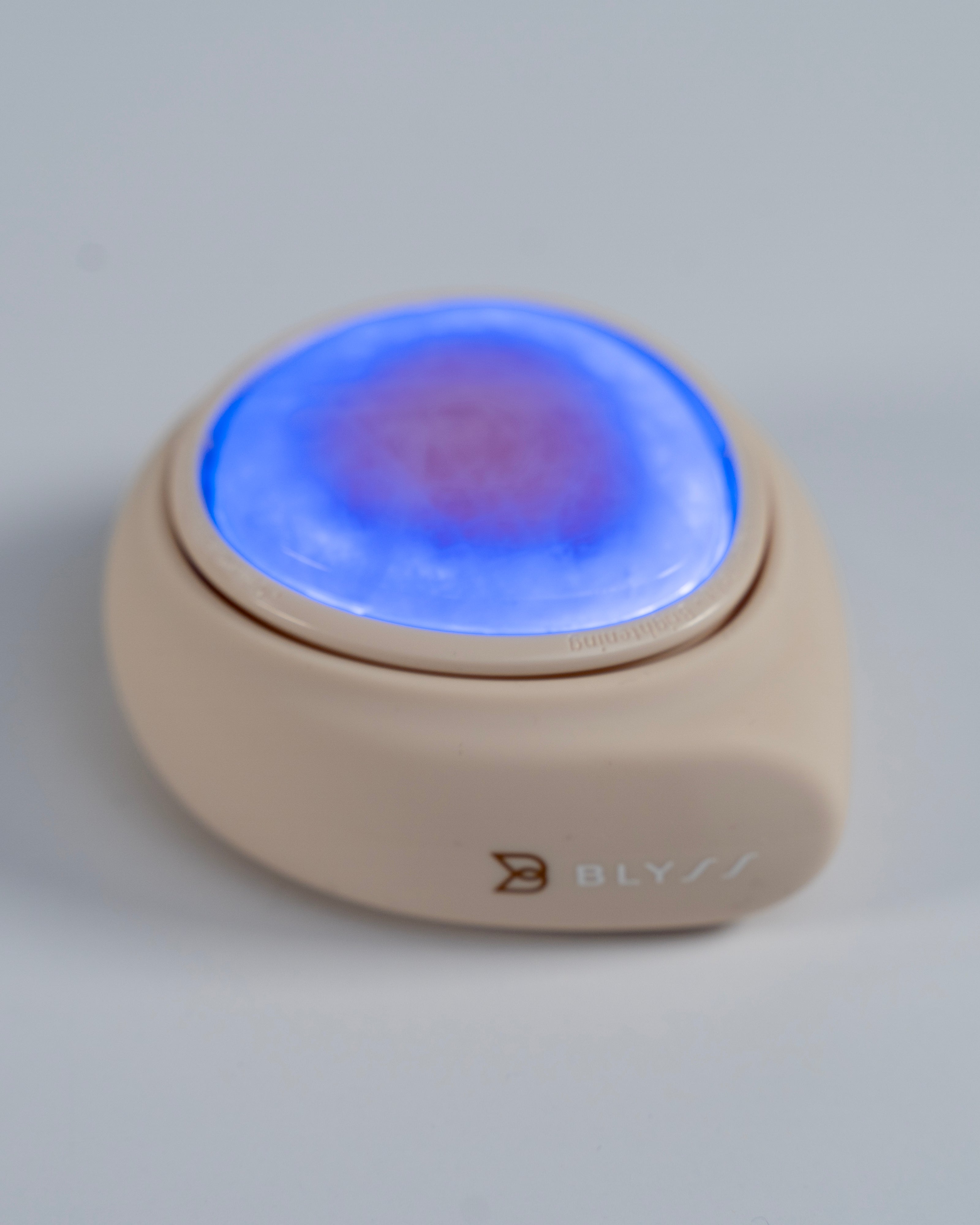 Blyss Mira – Photon LED & High-Frequency Vibration Facial Device