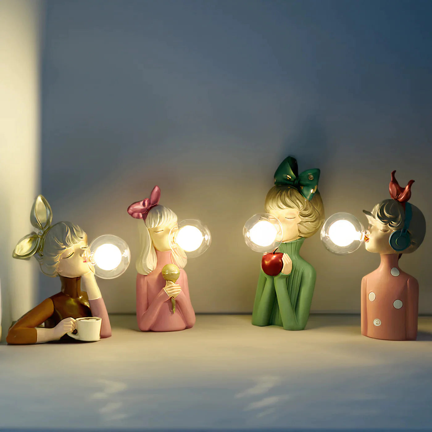 Bubble Gum Girl Table Lamp | 3CARATS