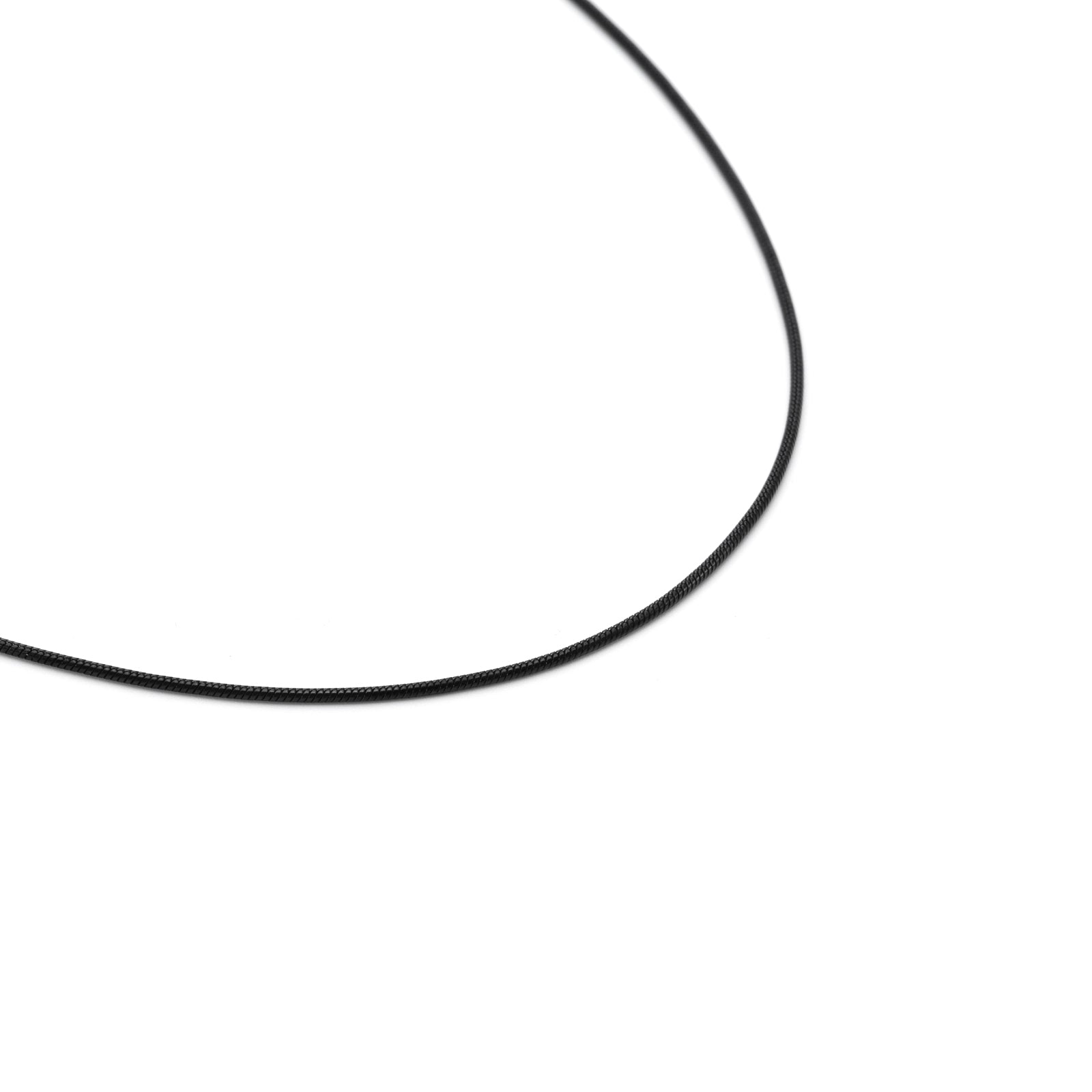 C030B B.Tiff Thin Black Coil Chain