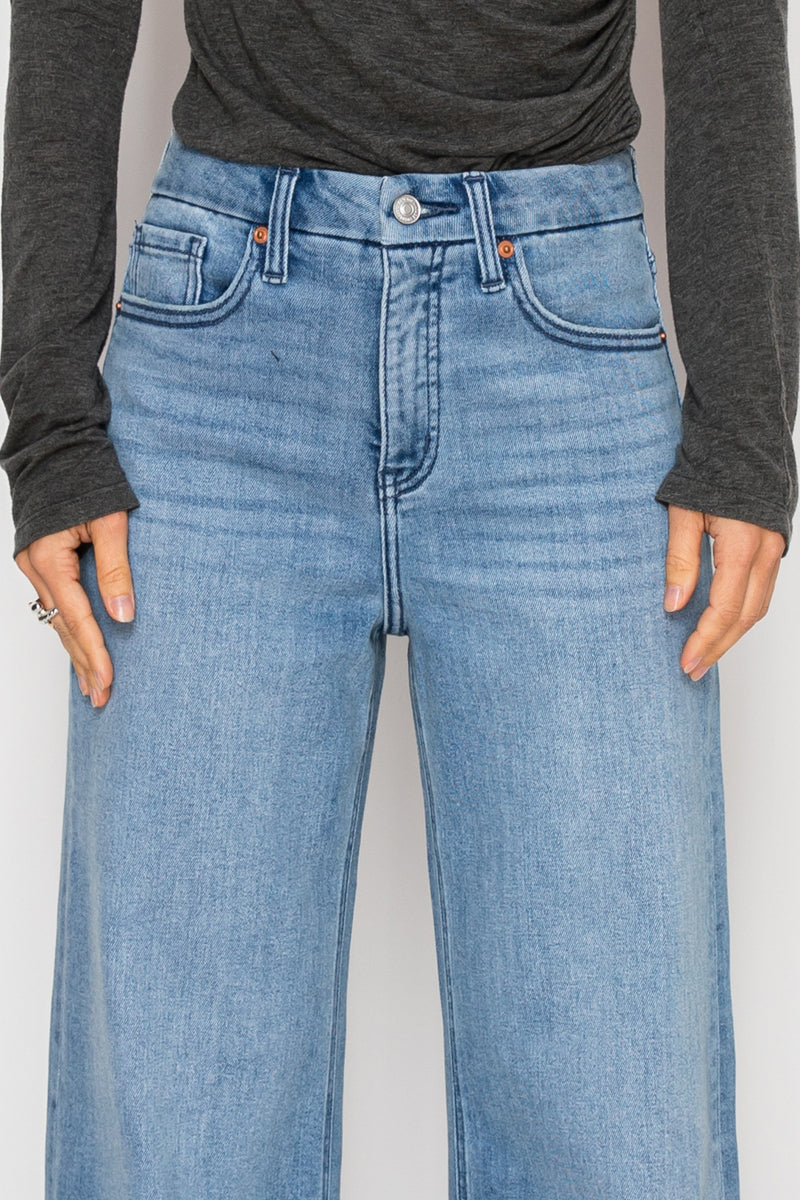 TUMMY CONTROL HIGH RISE A-WIDE JEANS