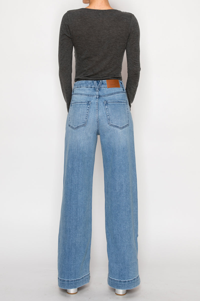 TUMMY CONTROL HIGH RISE A-WIDE JEANS