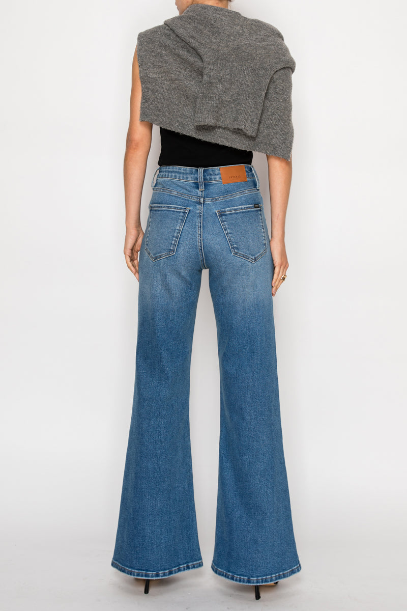 TUMMY CONTROL RELAXED HIGH RISE PALAZZO JEANS *Signature*