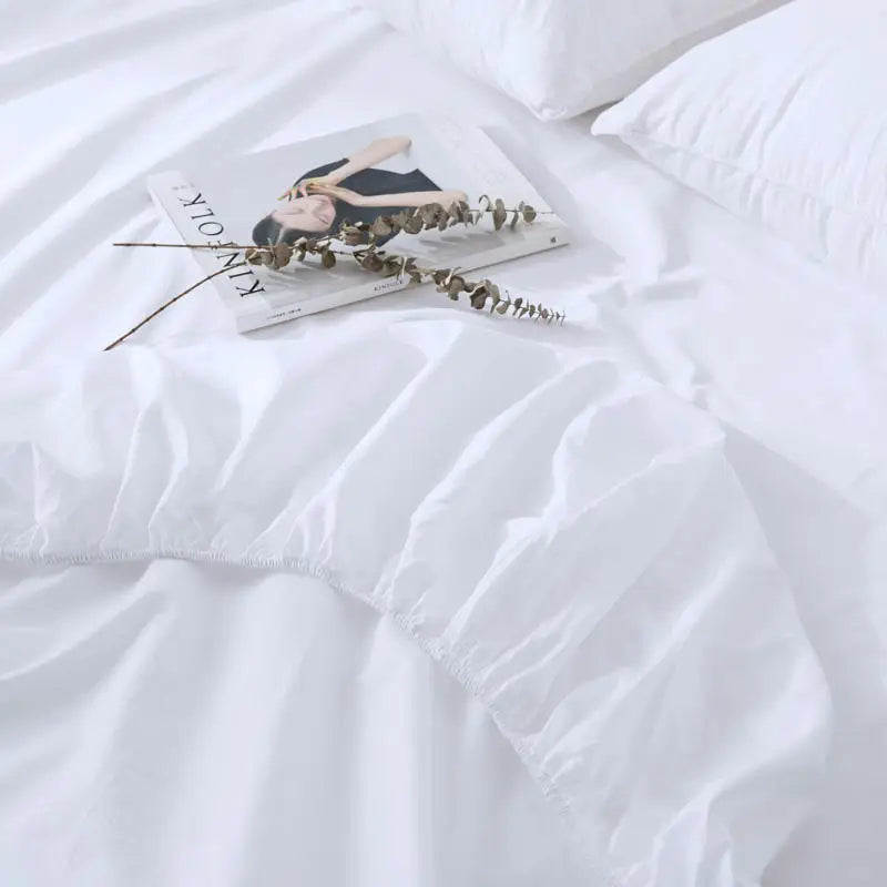 Degella Luxury Stripe Egyptian Cotton White Bedding Set | 3CARATS