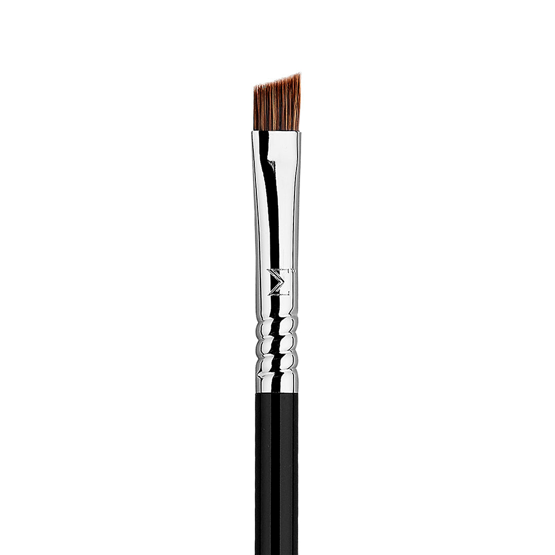 E75 Angled Brow Brush