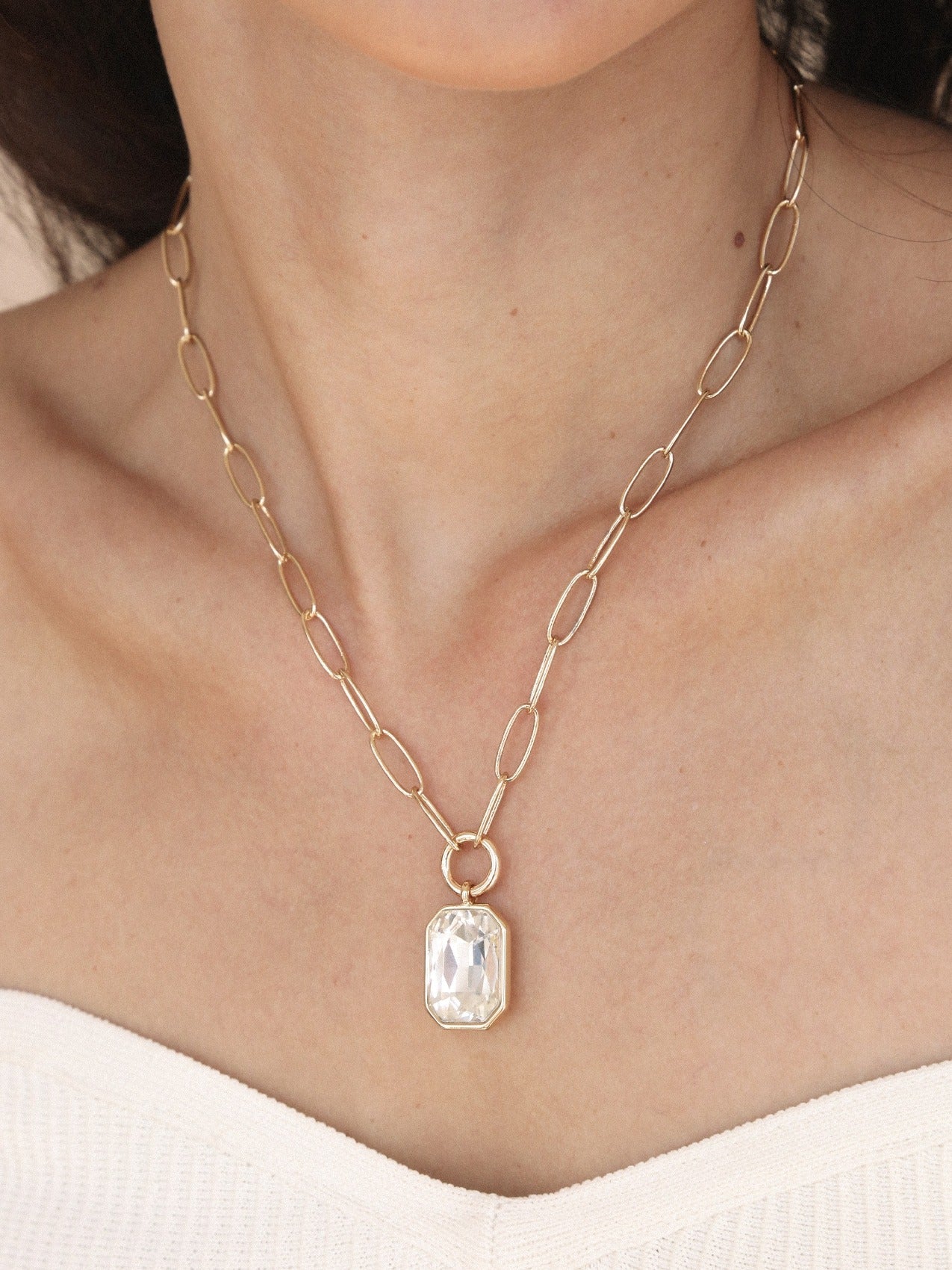 Deco Pendant Necklace