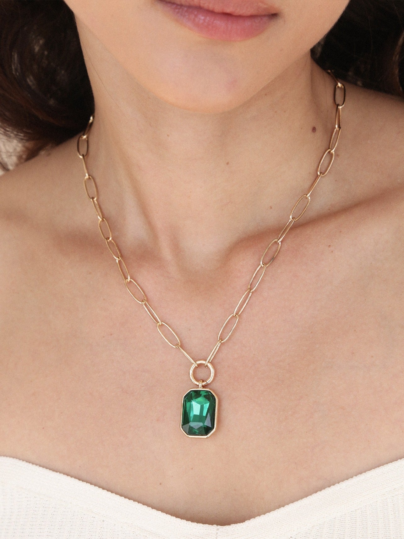 Deco Pendant Necklace