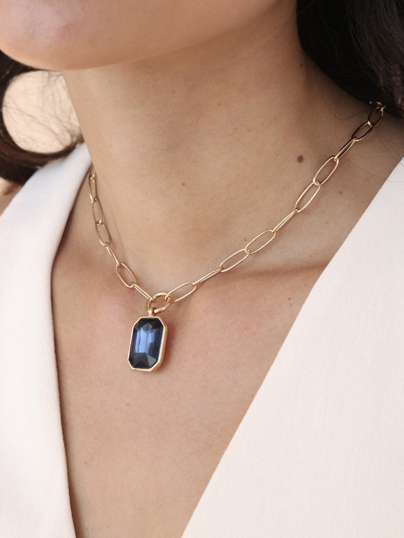Deco Pendant Necklace