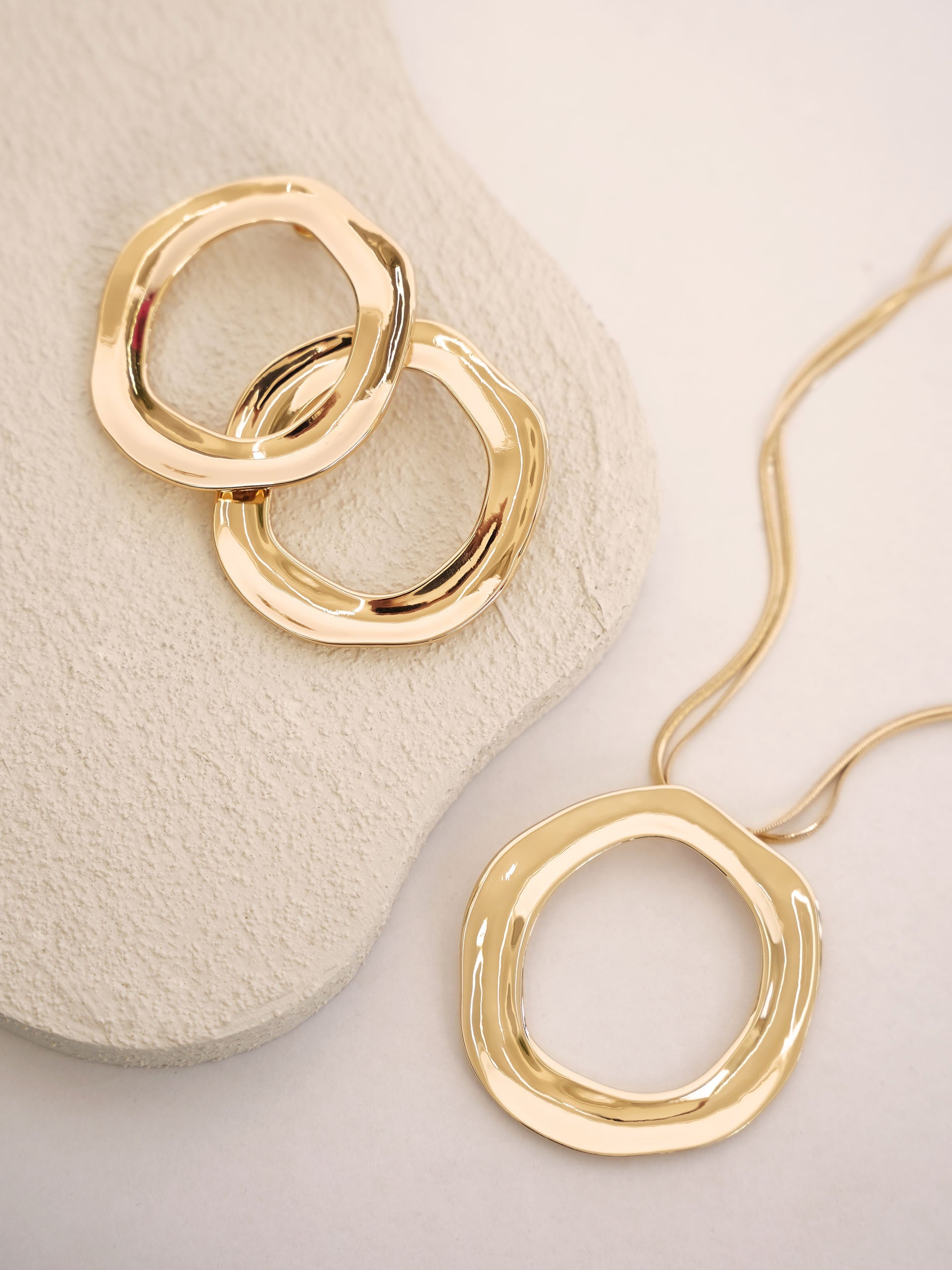 Open Circle Necklace