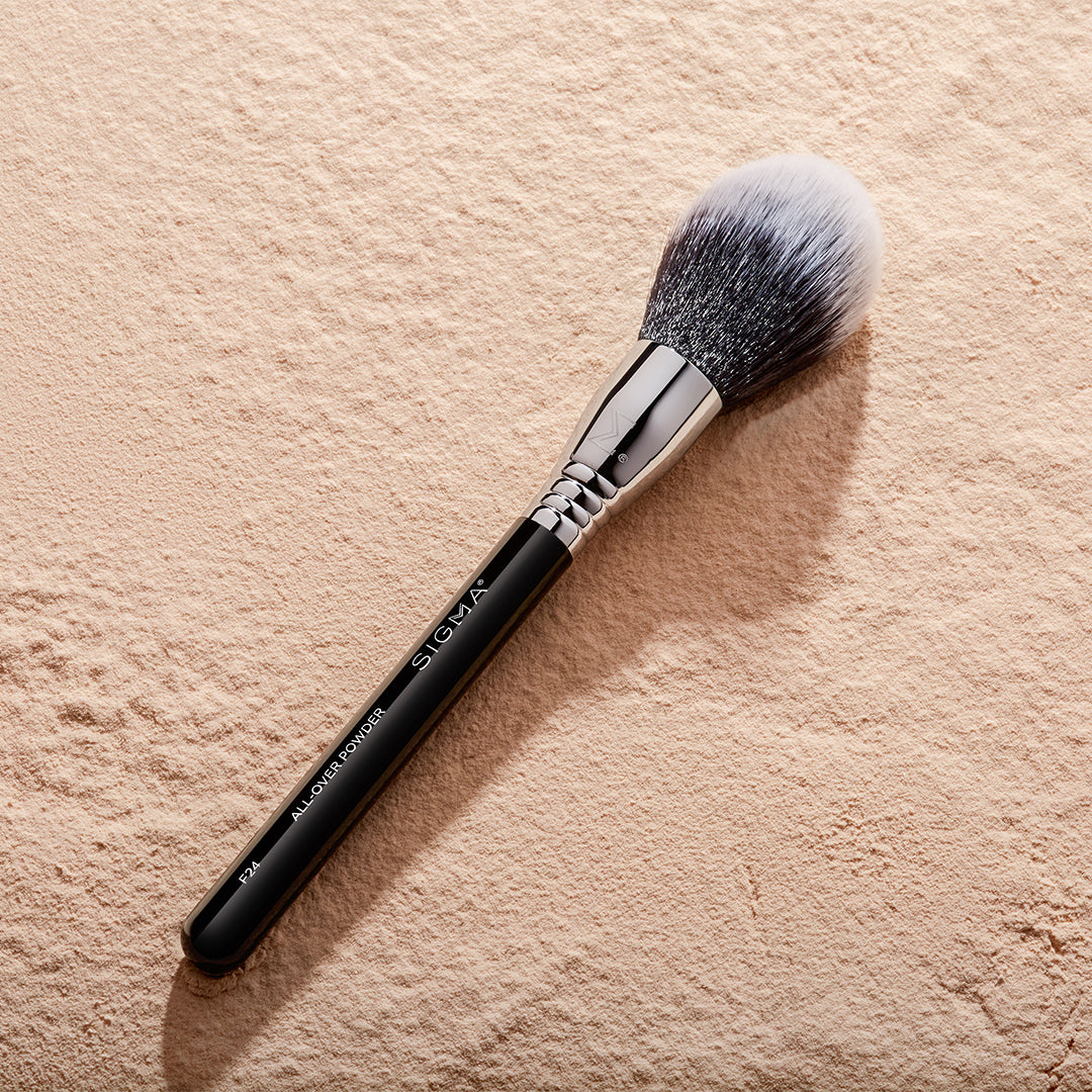 F24 All-Over Powder™ Brush