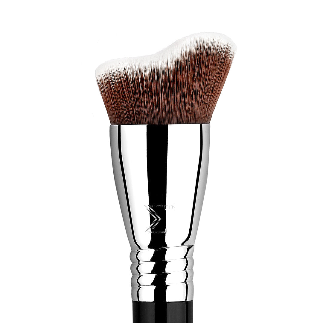 F83 Curved Kabuki™ Brush