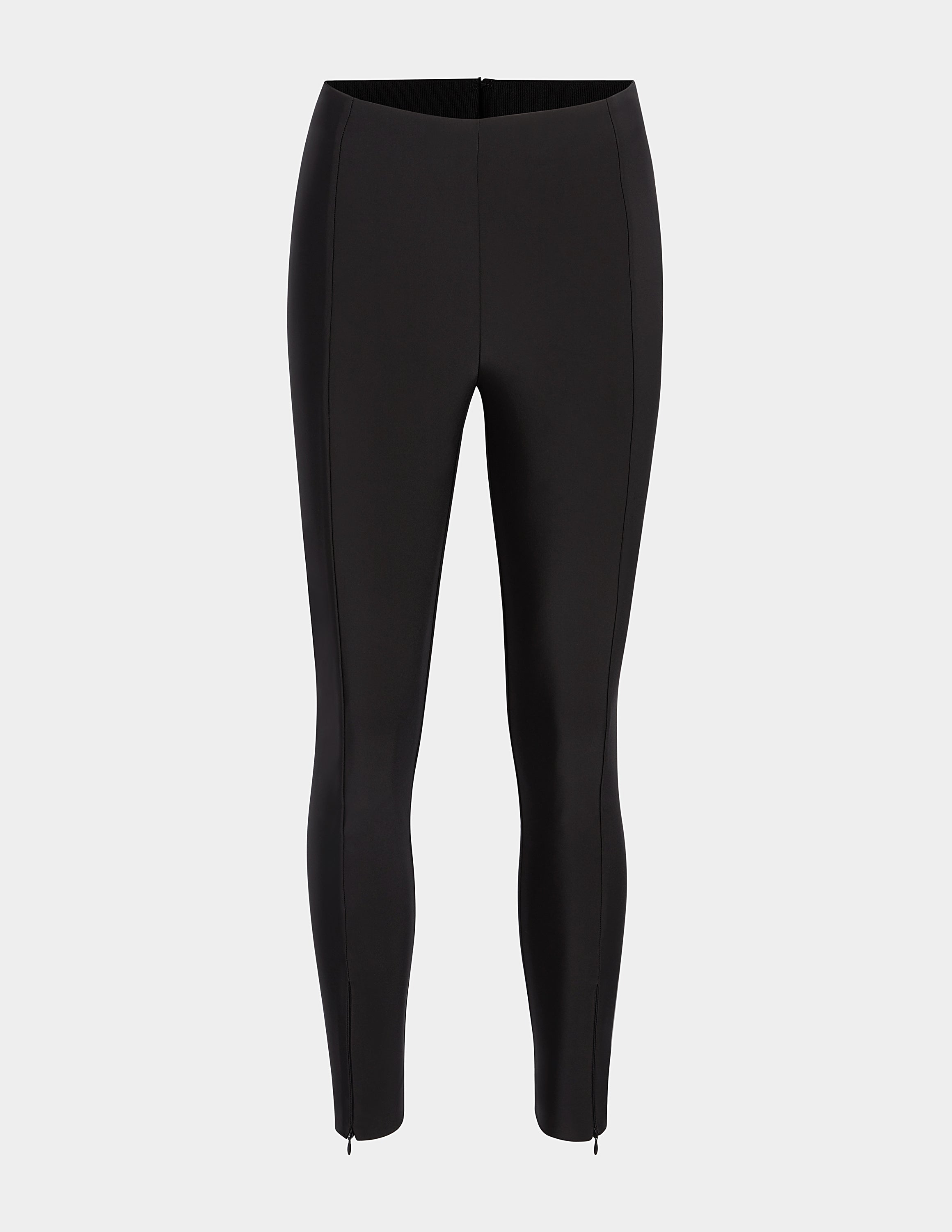GSTQ Black