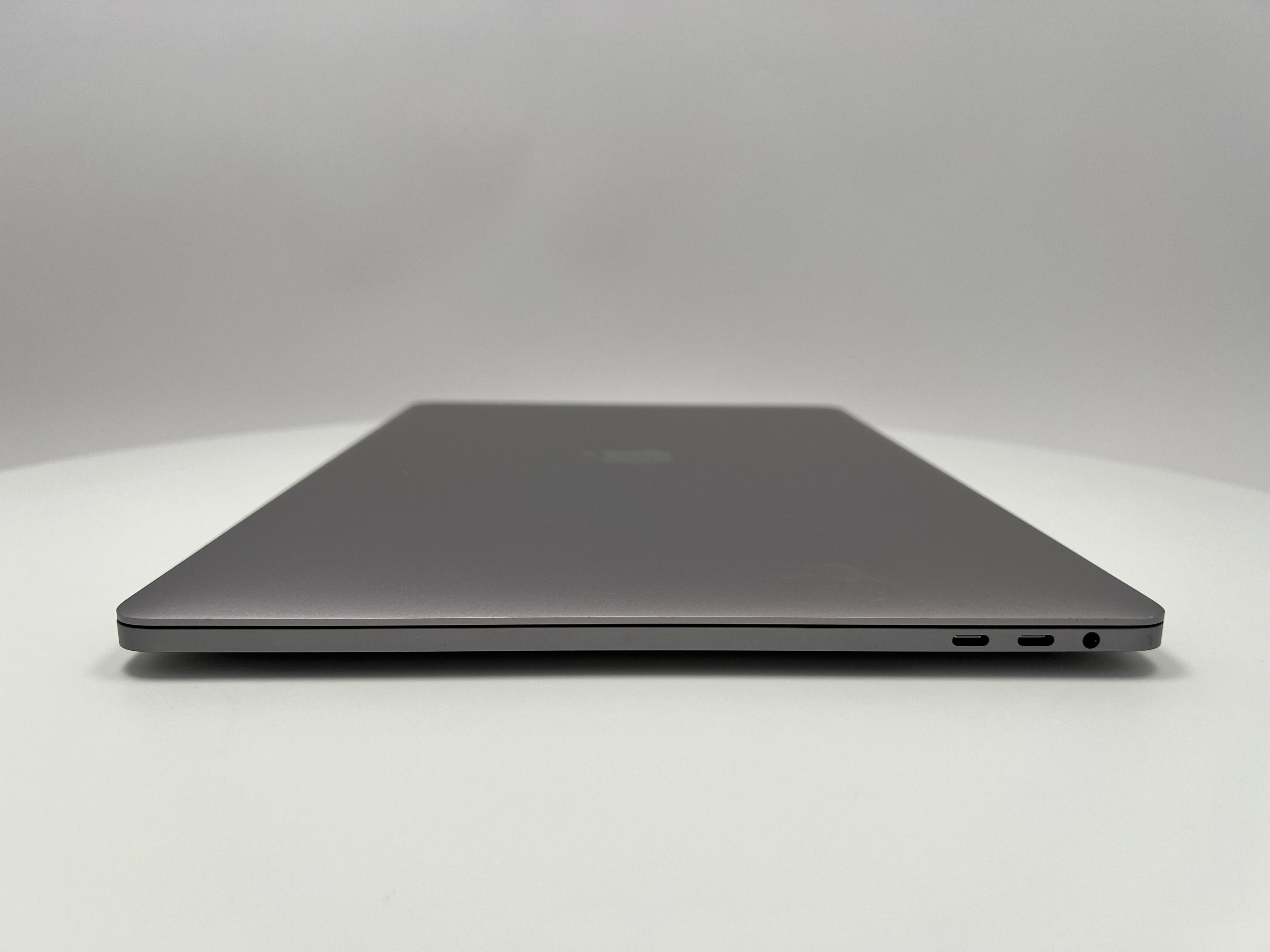 2018 Apple MacBook Pro 15-inch – i9 2.9GHz 32GB RAM 2TB SSD | Radeon Pro 560X