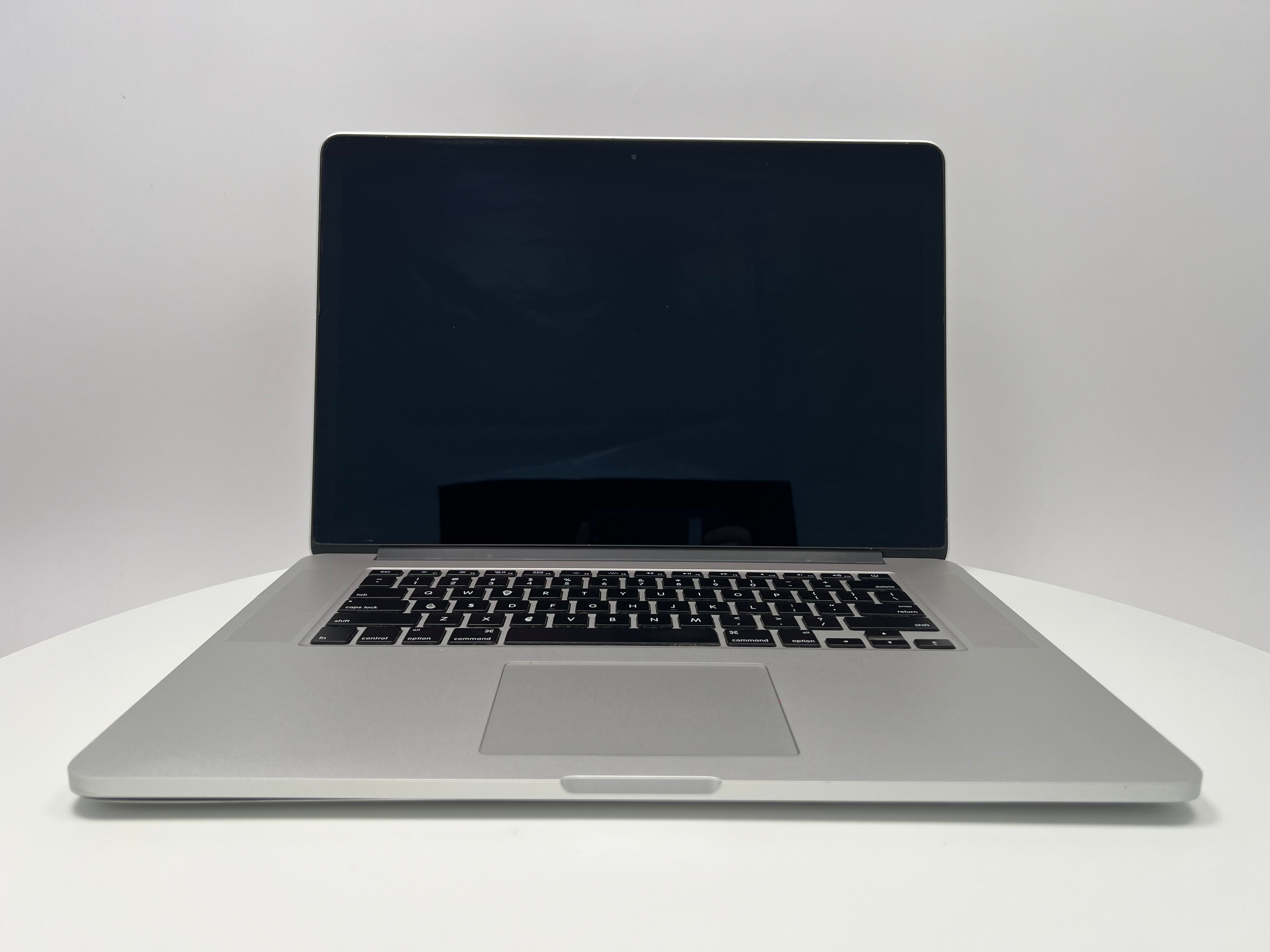 2015 MacBook Pro 15-inch i7 2.8GHz – 16GB RAM 1TB SSD AMD R9 M370X | For Parts Only