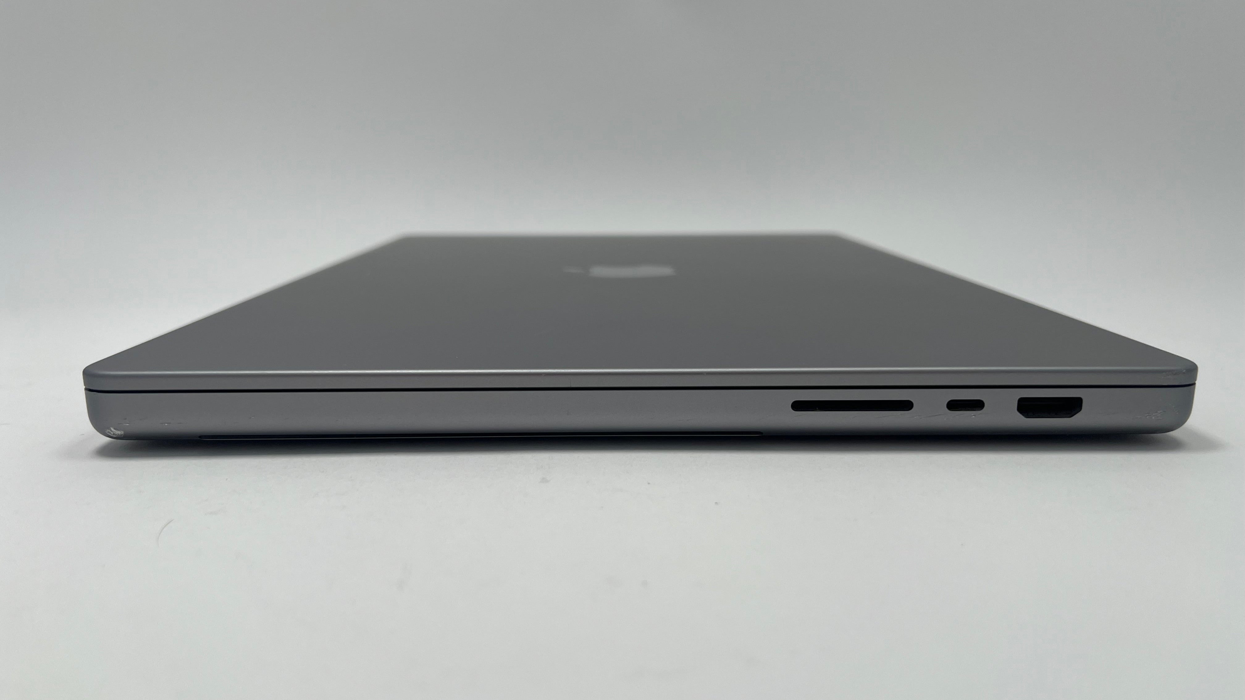 2021 Apple MacBook Pro 16-inch – M1 Pro 16-Core GPU 32GB RAM 2TB SSD | Space Gray