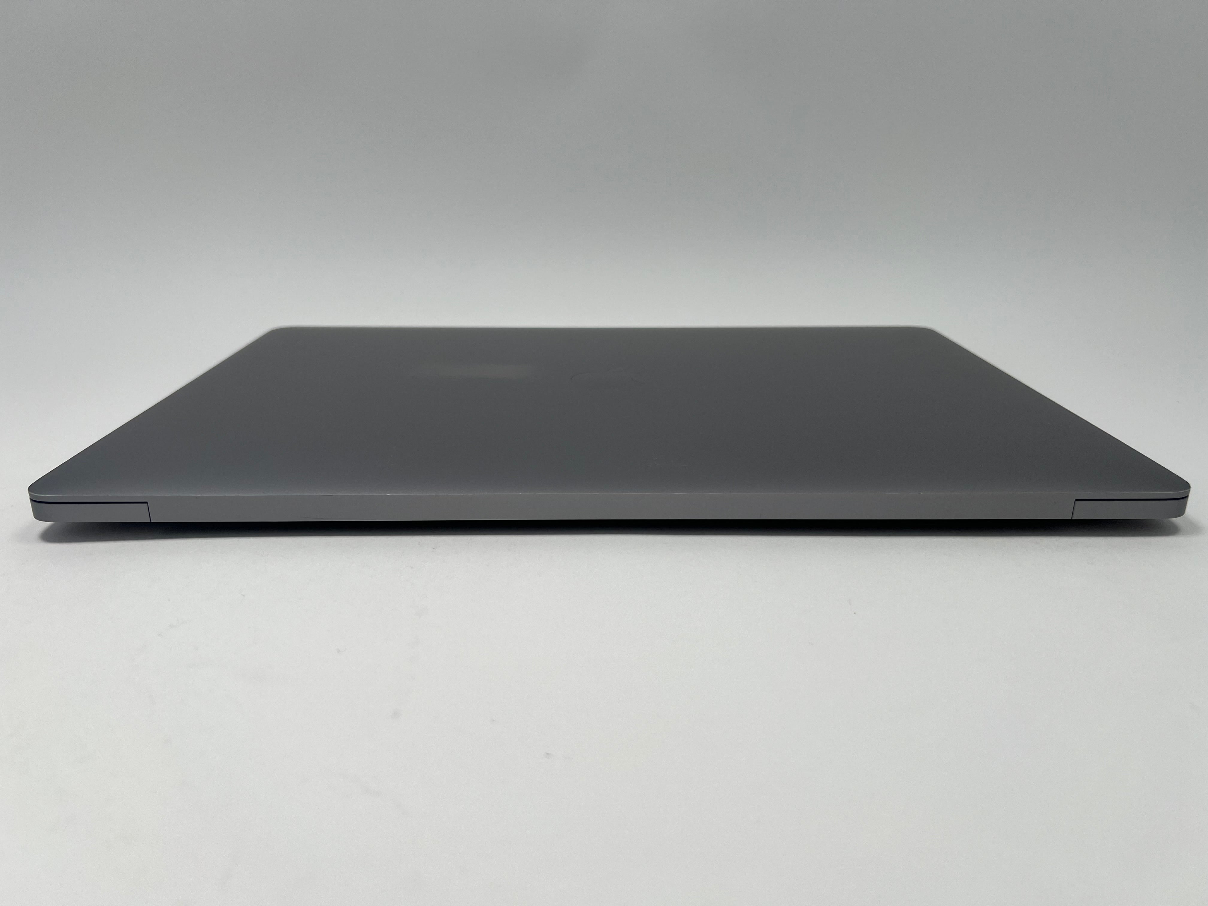 2019 Apple MacBook Pro 16-inch – i9 2.4GHz 32GB RAM 2TB SSD 5500M 8GB | French Keyboard