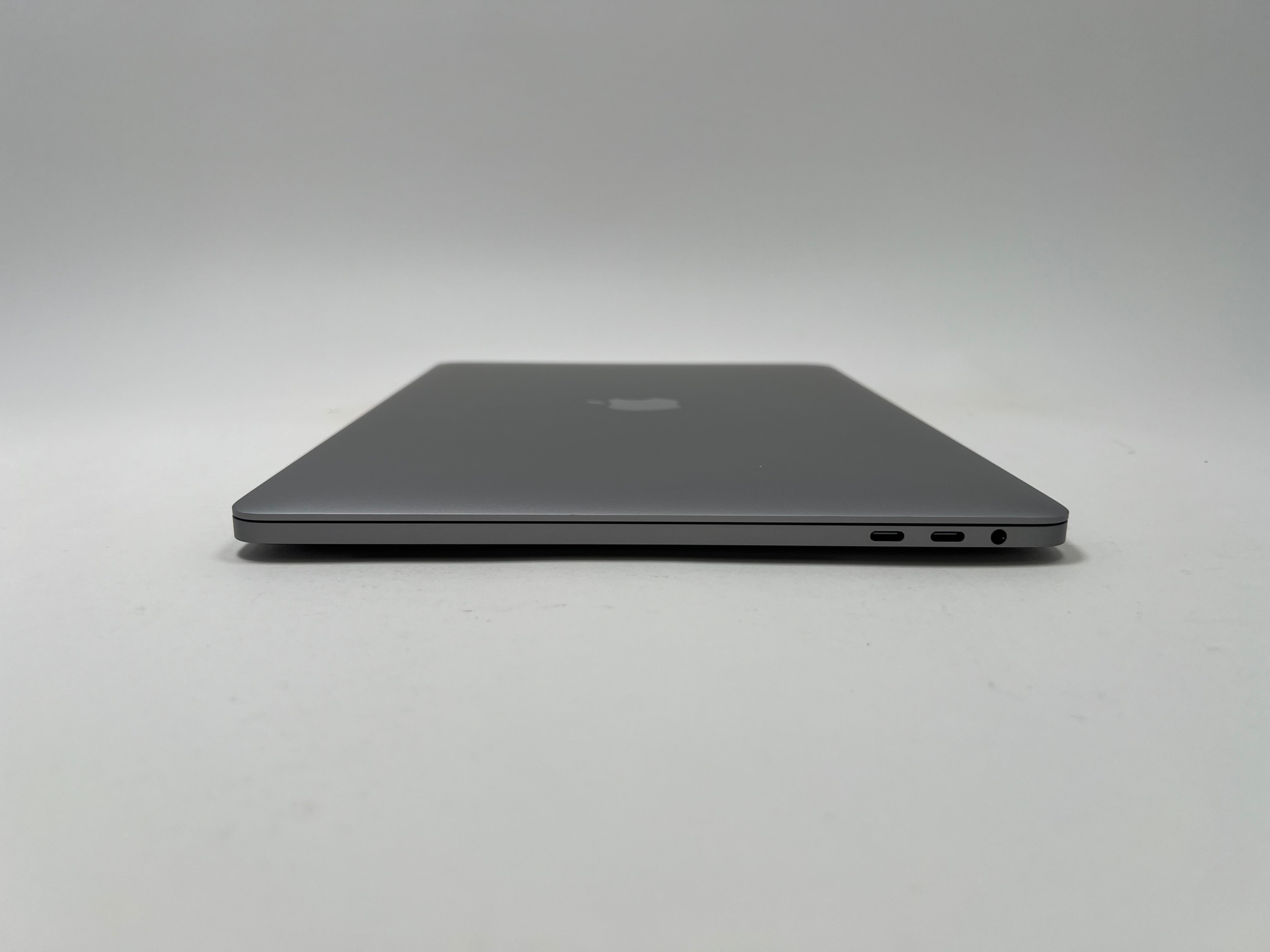 MacBook Pro (2017) 13-inch – Intel Core i7 3.5GHz – 16GB RAM 512GB SSD • 45 Battery Cycles