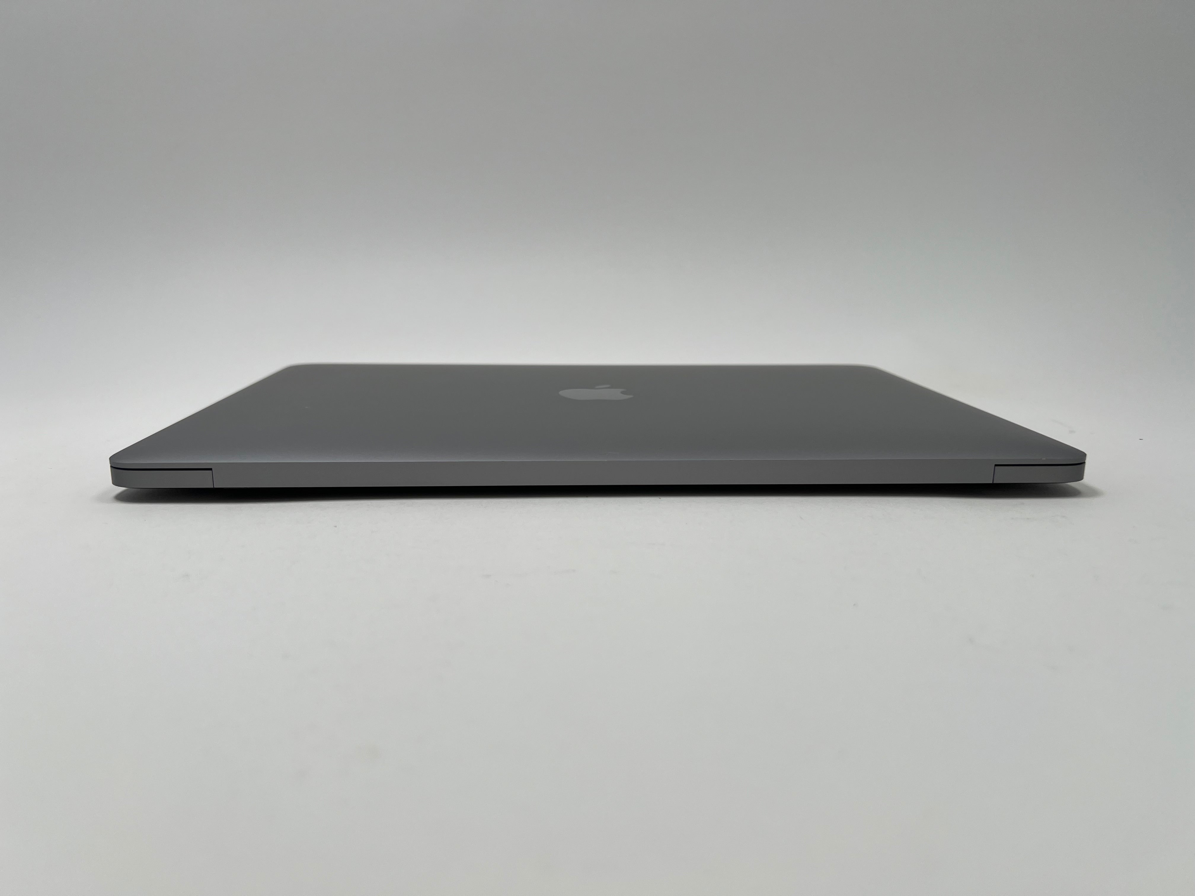 MacBook Pro (2017) 13-inch – Intel Core i7 3.5GHz – 16GB RAM 512GB SSD • 45 Battery Cycles