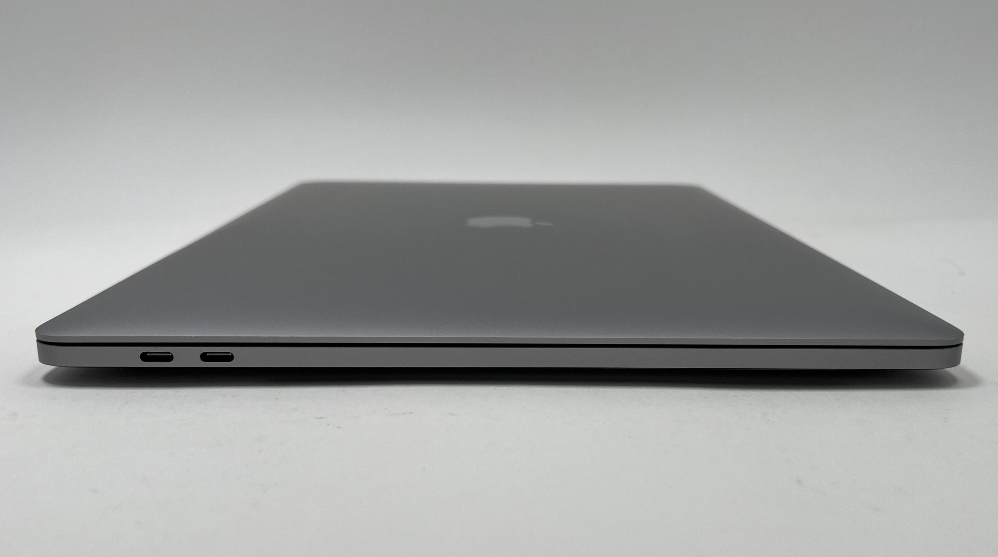 MacBook Pro (2018) 15-inch – Intel Core i7 2.6GHz – 32GB RAM 1TB SSD • Radeon Pro 560X