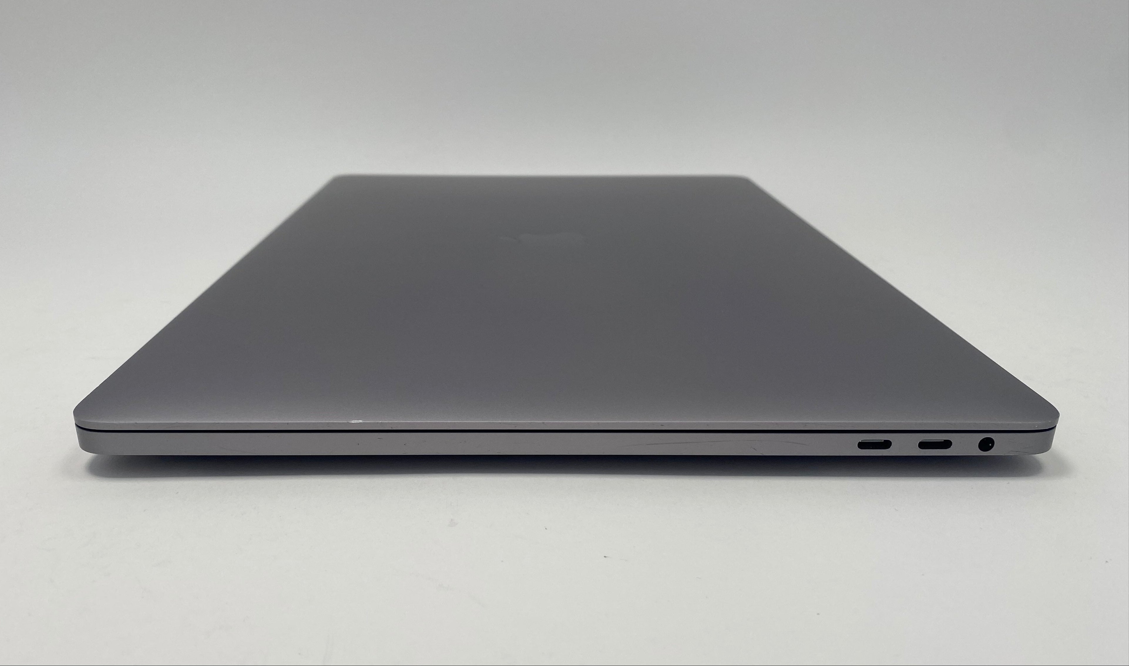 MacBook Pro (2019) 16-inch – Intel Core i9 2.3GHz • Radeon Pro 5500M – 32GB RAM 8TB SSD