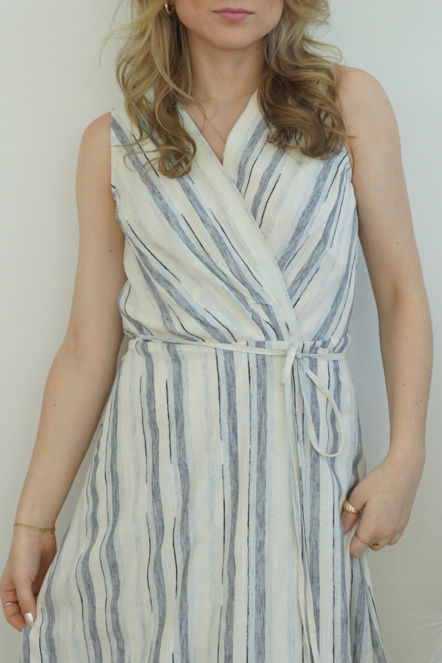 Jane Wrap Dress in BLU WVN STR