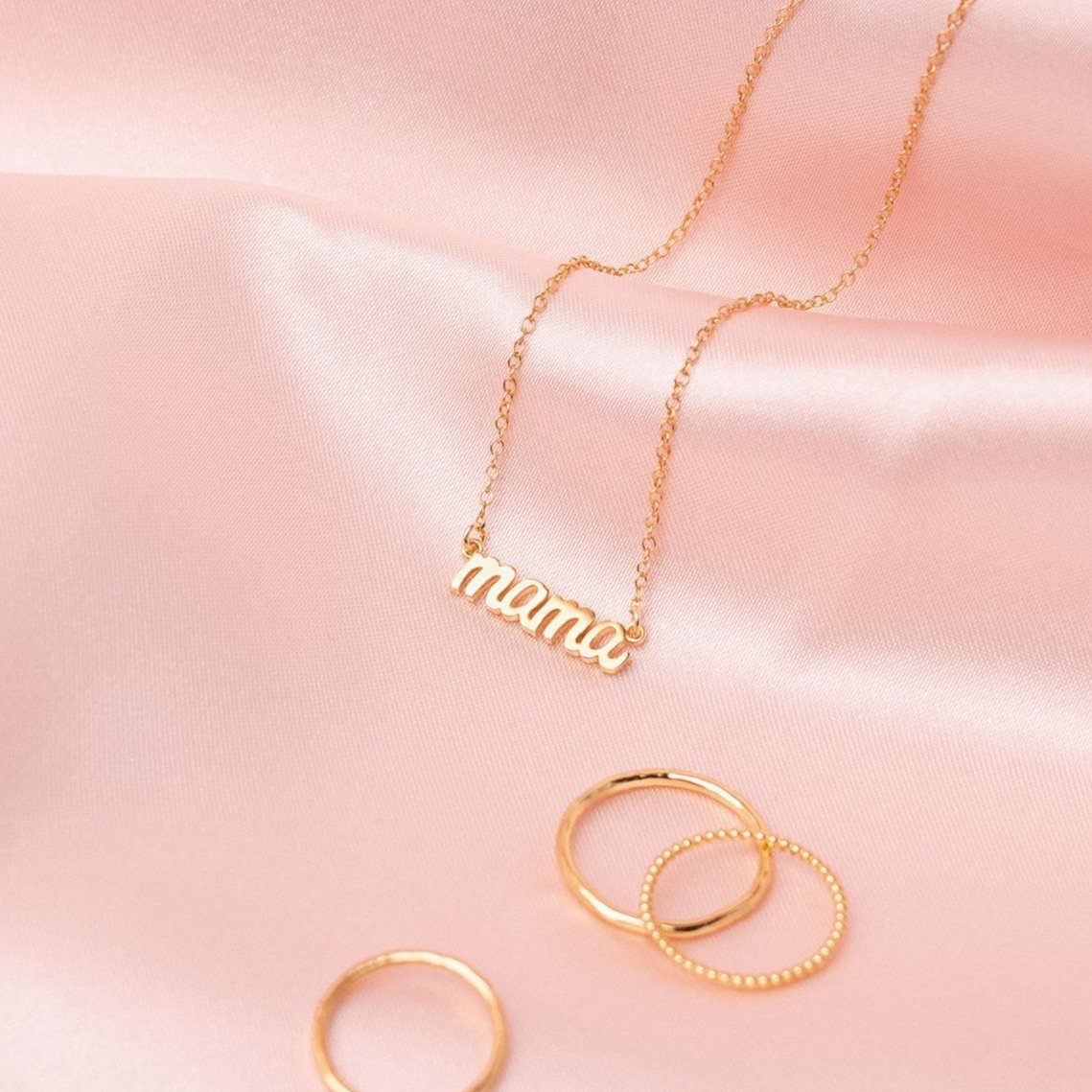 Solid Gold Mama Necklace