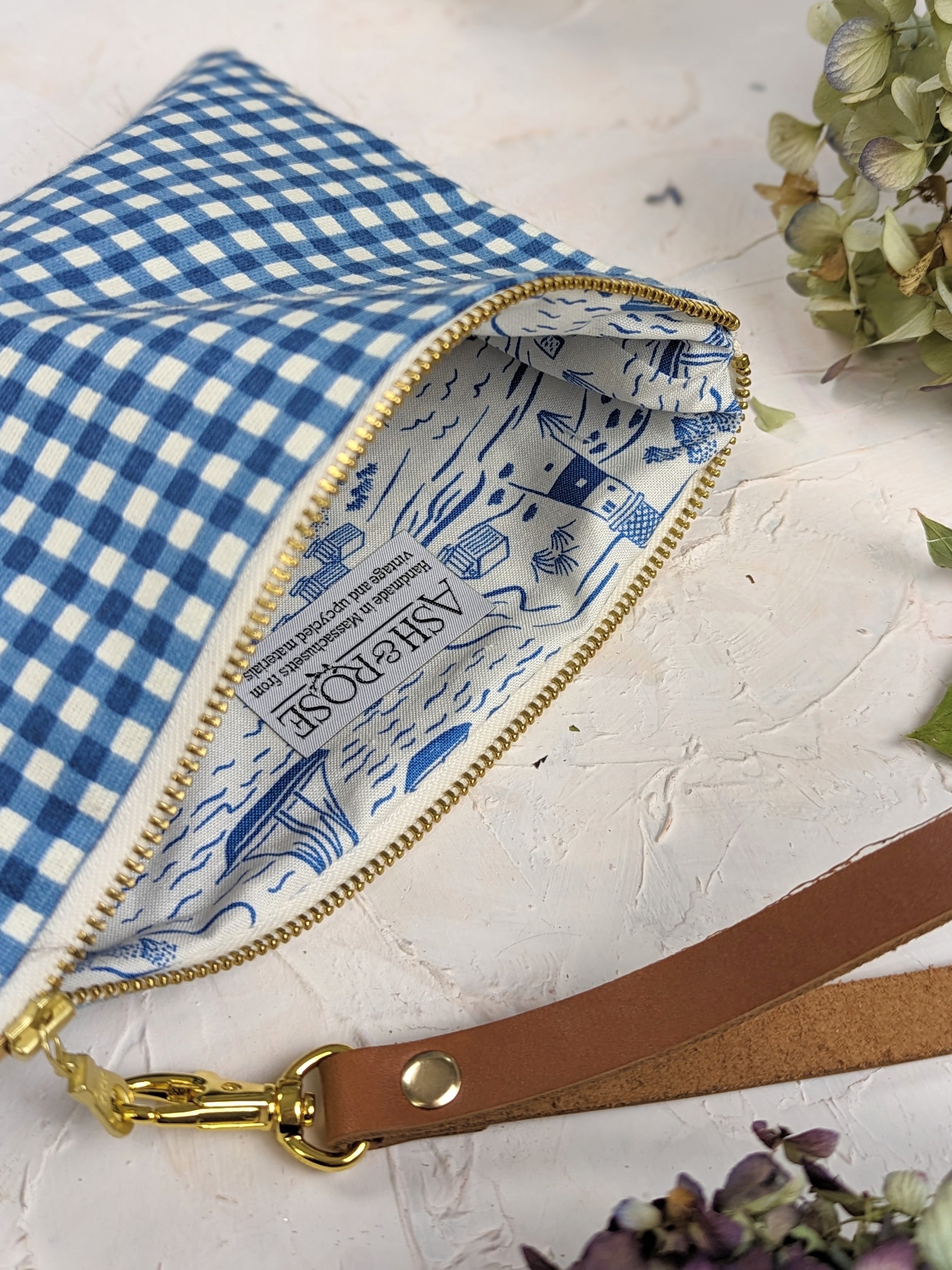 Summer Picnic Wristlet Purse