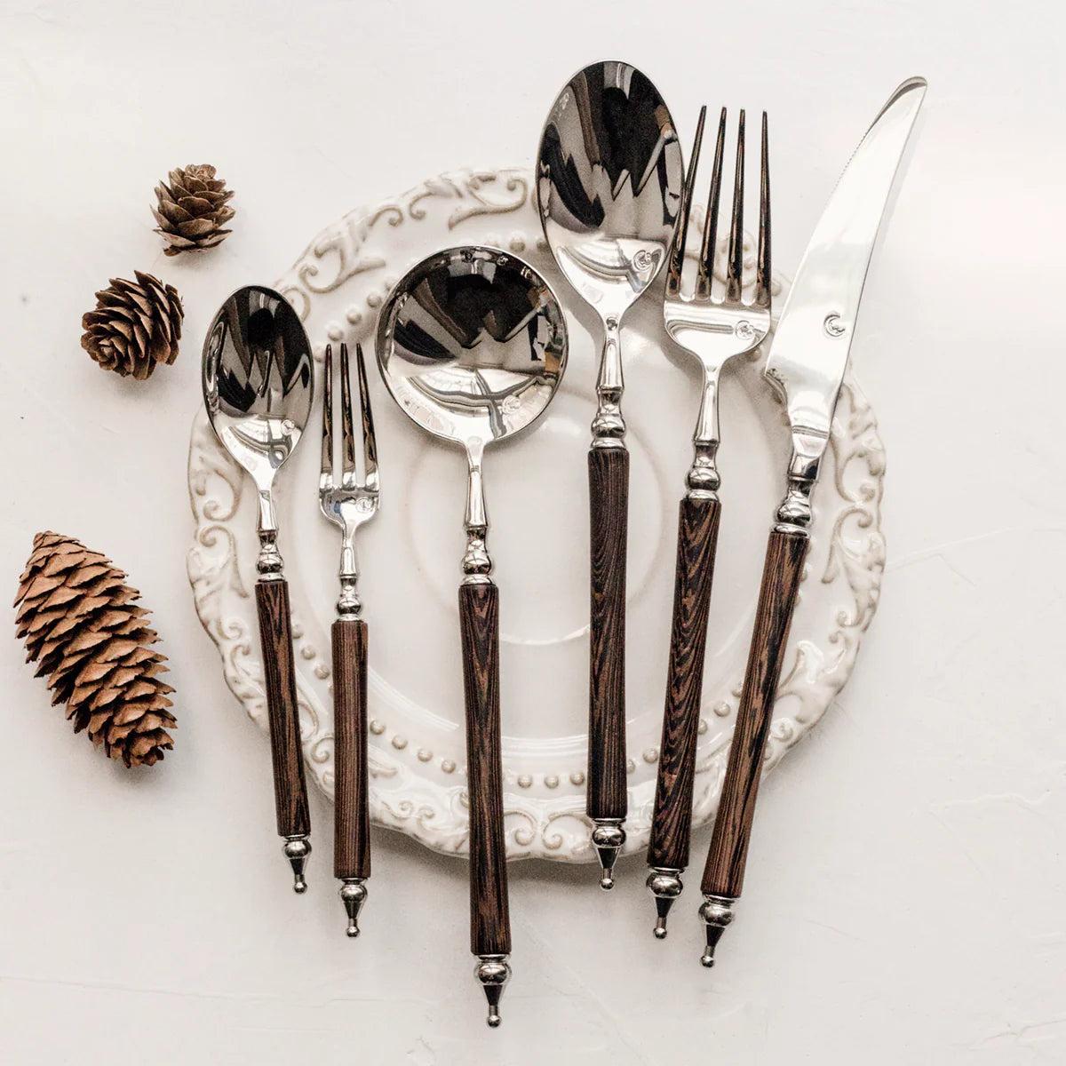 Paris Vintage Huanghua Pear Wood Cutlery Set | 3CARATS