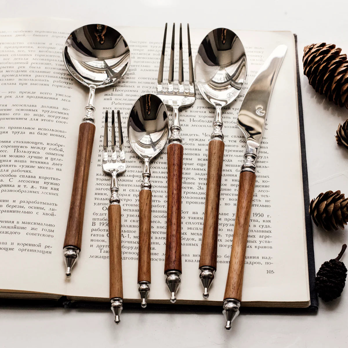 Paris Vintage Huanghua Pear Wood Cutlery Set | 3CARATS