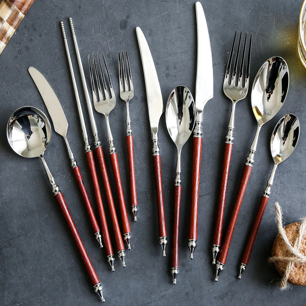 Paris Vintage Huanghua Pear Wood Cutlery Set | 3CARATS