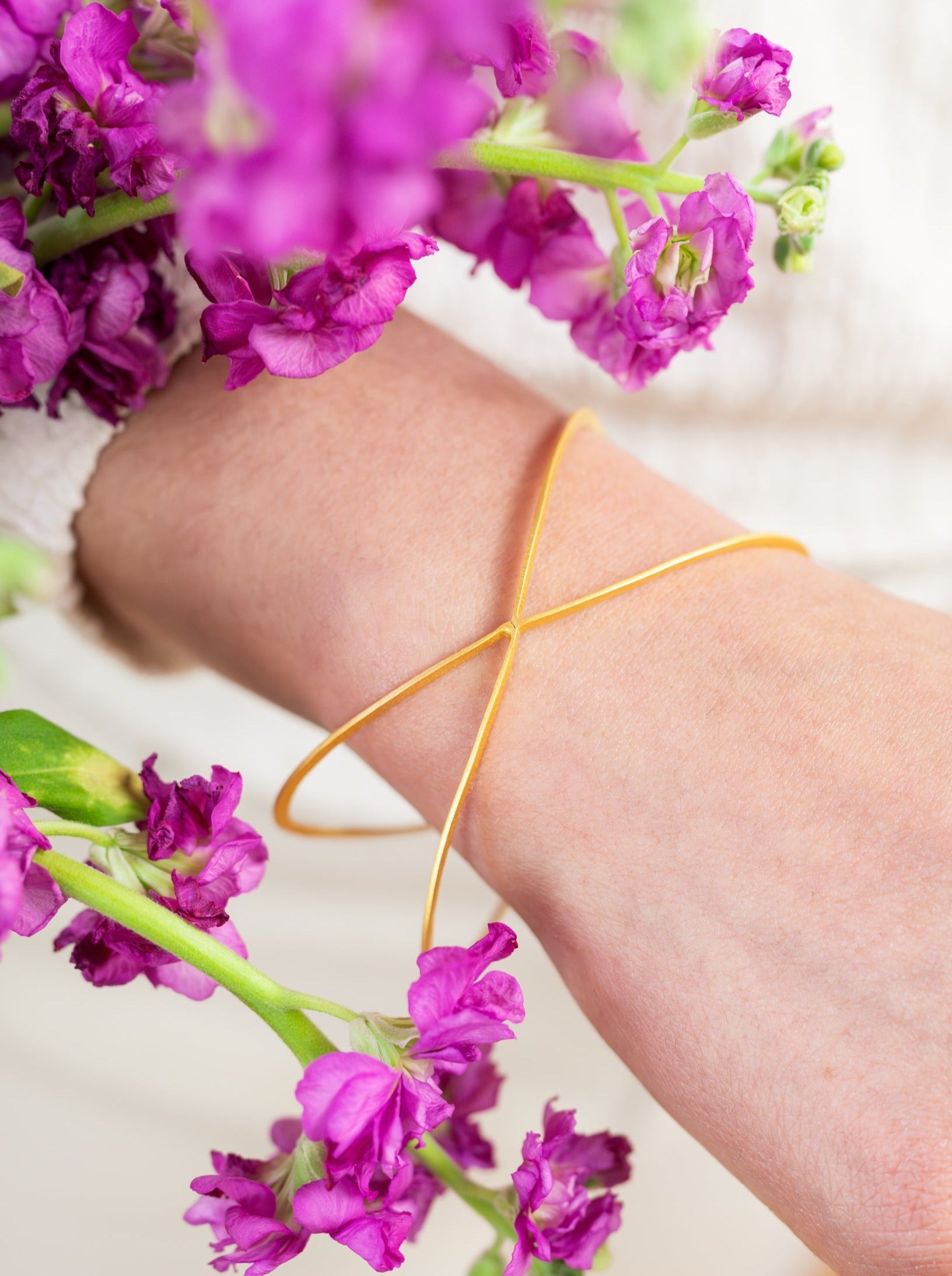 X Leaf Bangle Bracelet