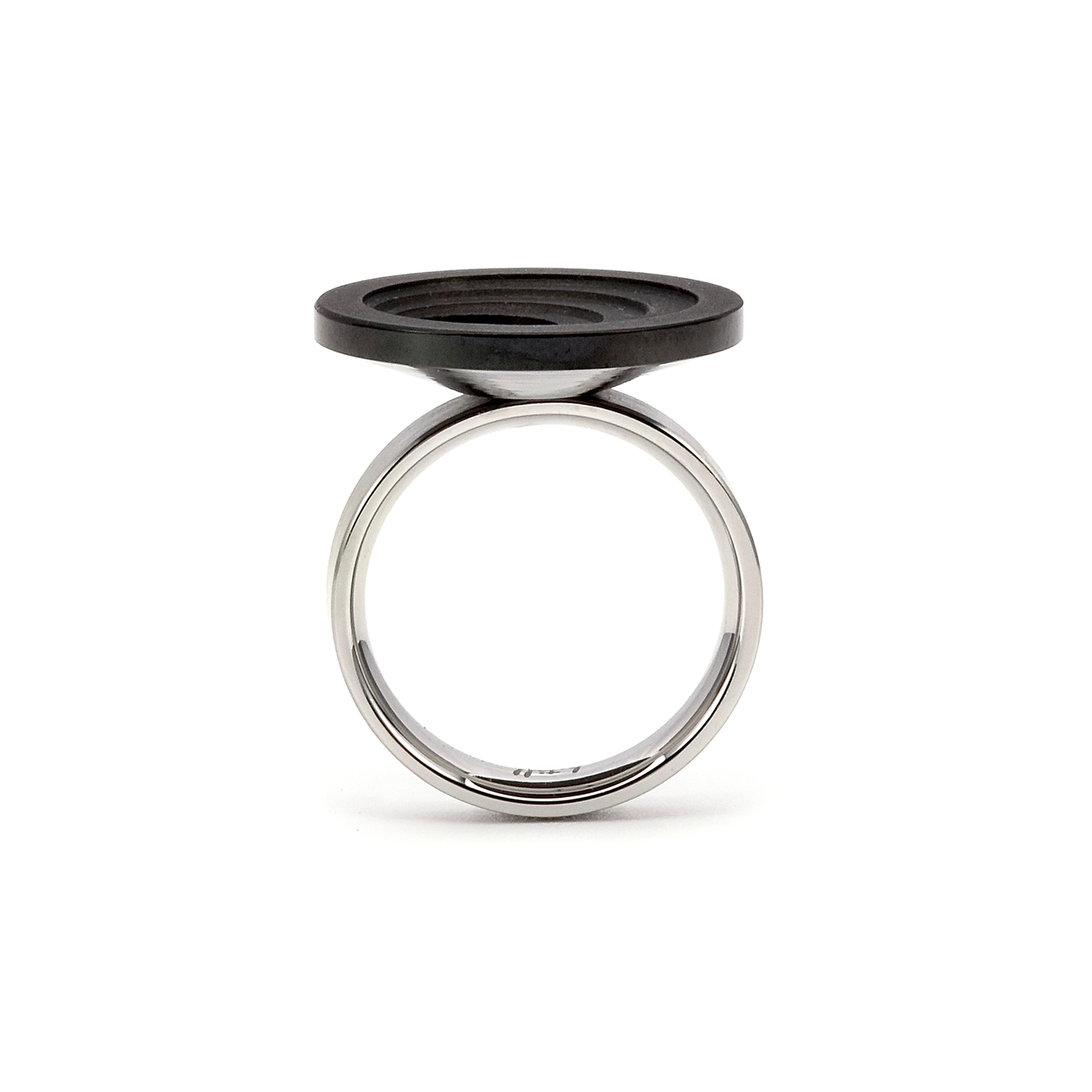 RG205B B.Tiff .12 ct Round Cut Black Solitaire Disk Ring