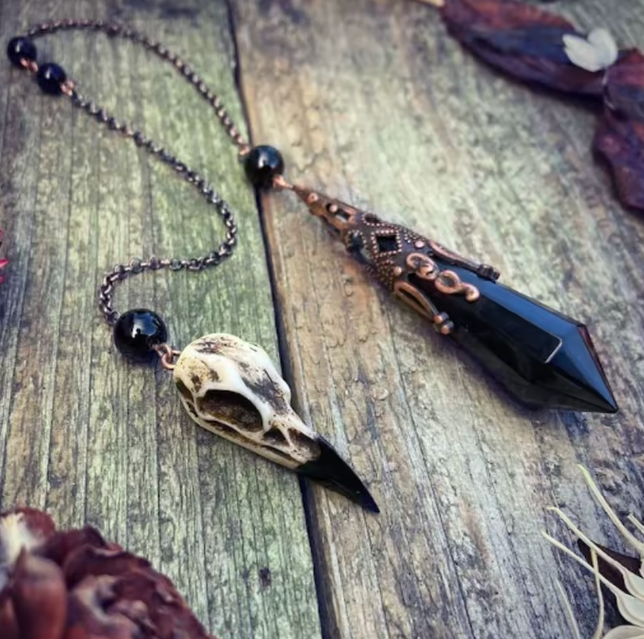 Obsidian Raven Skull Pendulum
