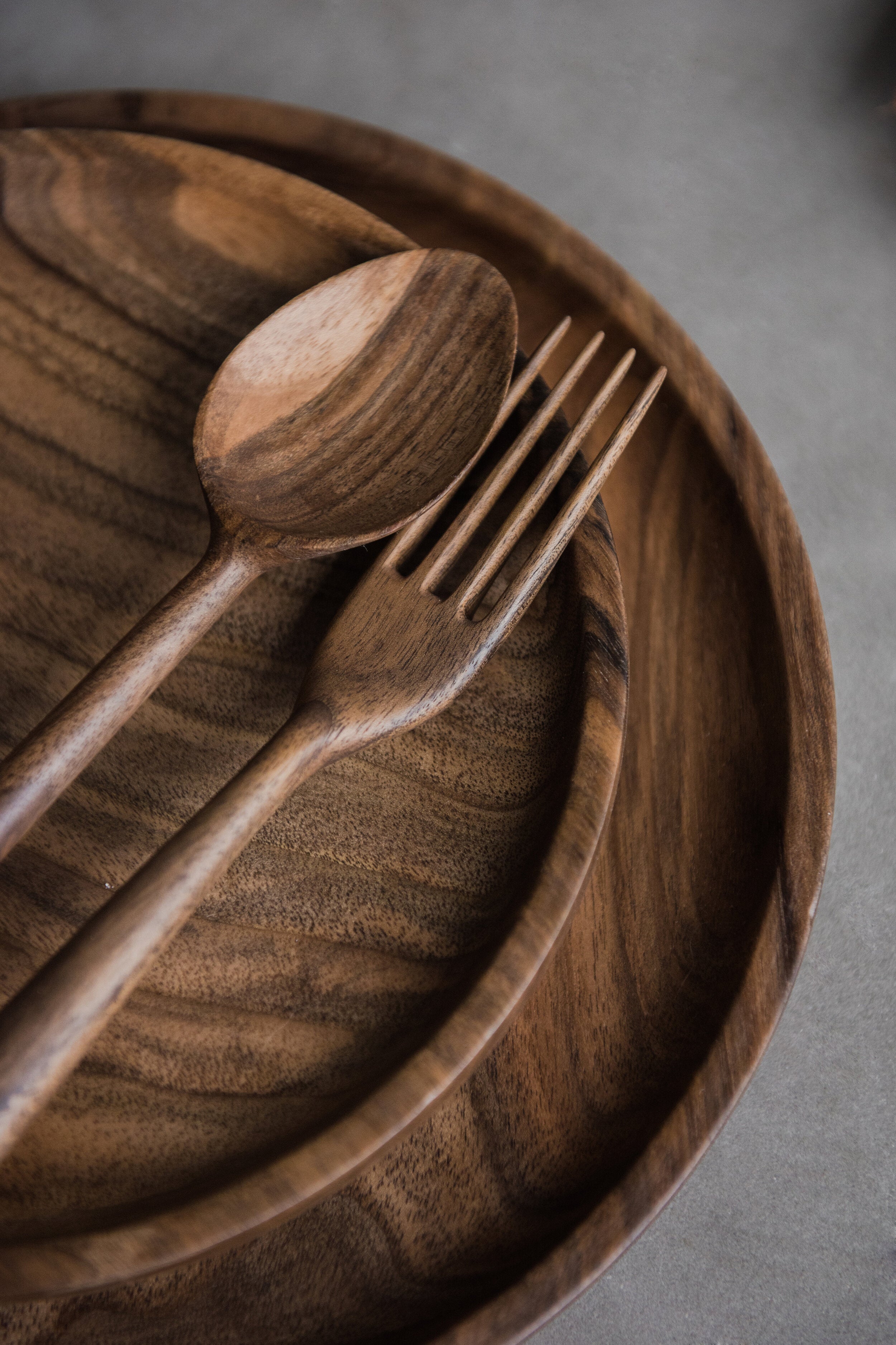 HandCarved Walnut Wooden Plate