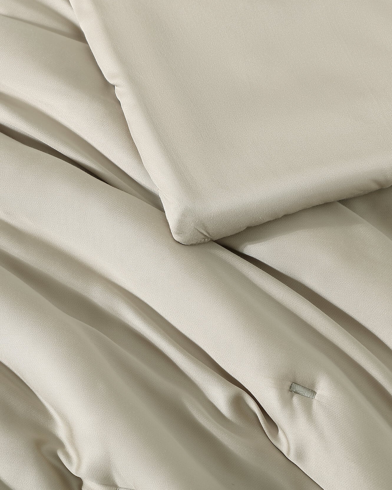 Silky Lyocell Stitch Comforter