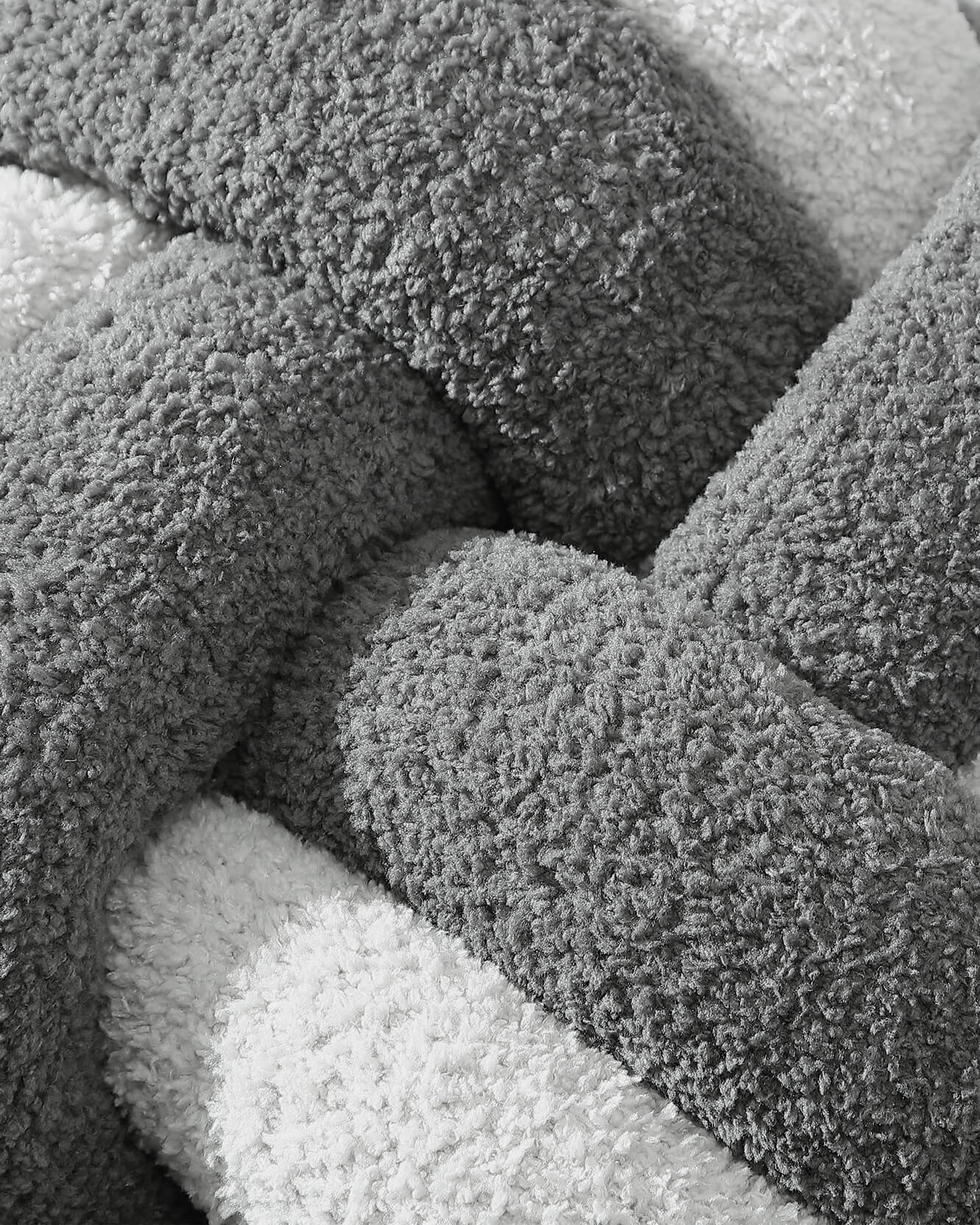 Knot Pillow