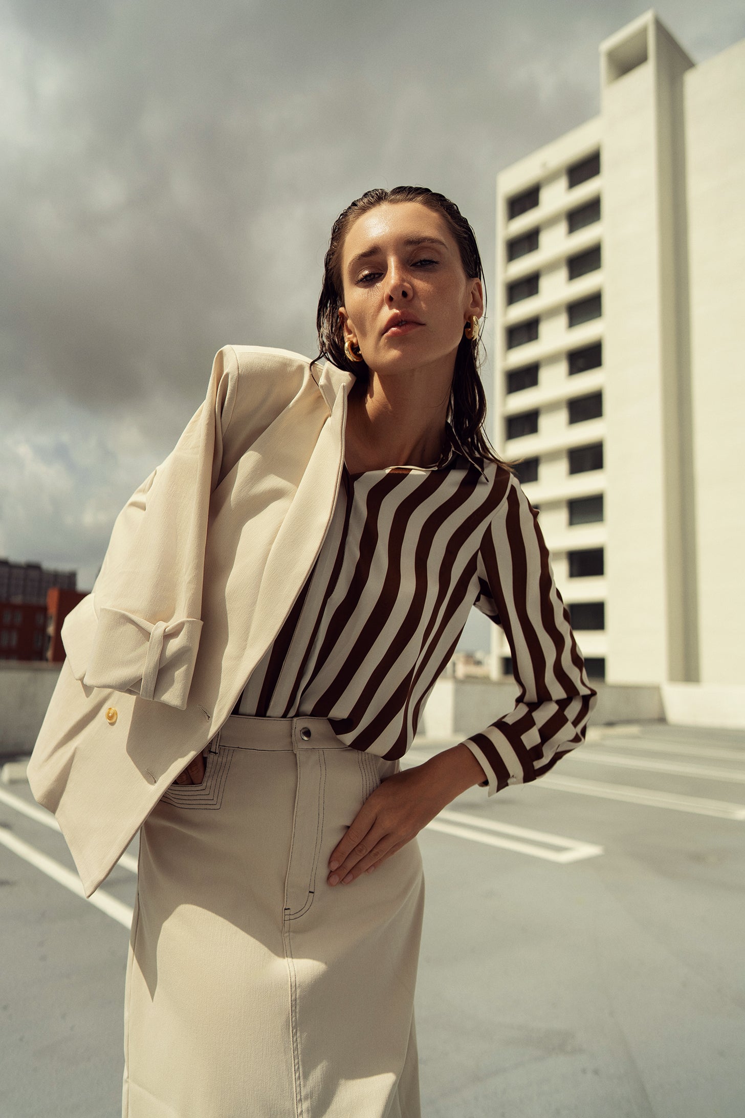 STRIPED SILKY BLOUSE