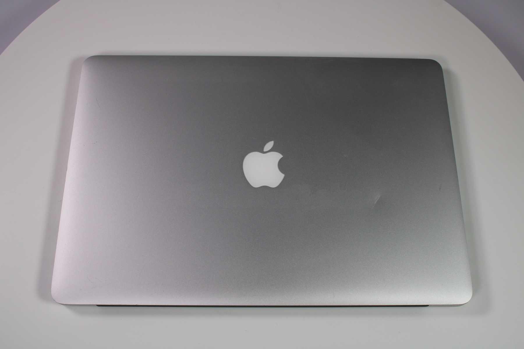 Apple MacBook Pro 15-inch 2013 2.8GHz Core i7 16GB RAM Dual GPU (Wear & Tear Special)