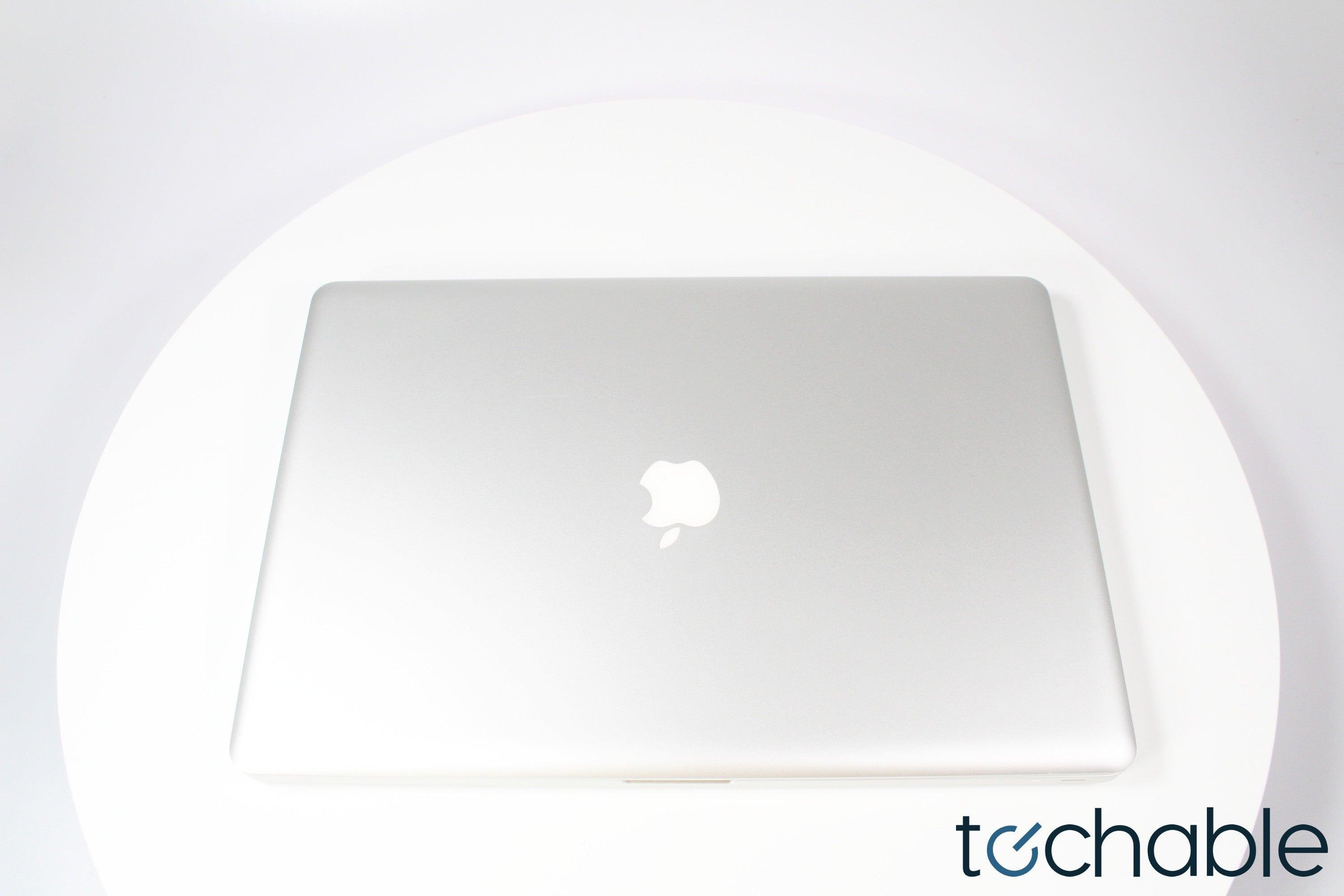 Apple Macbook Pro 2010 17-Inch 2.53GHz Core i5 (Customize IT)