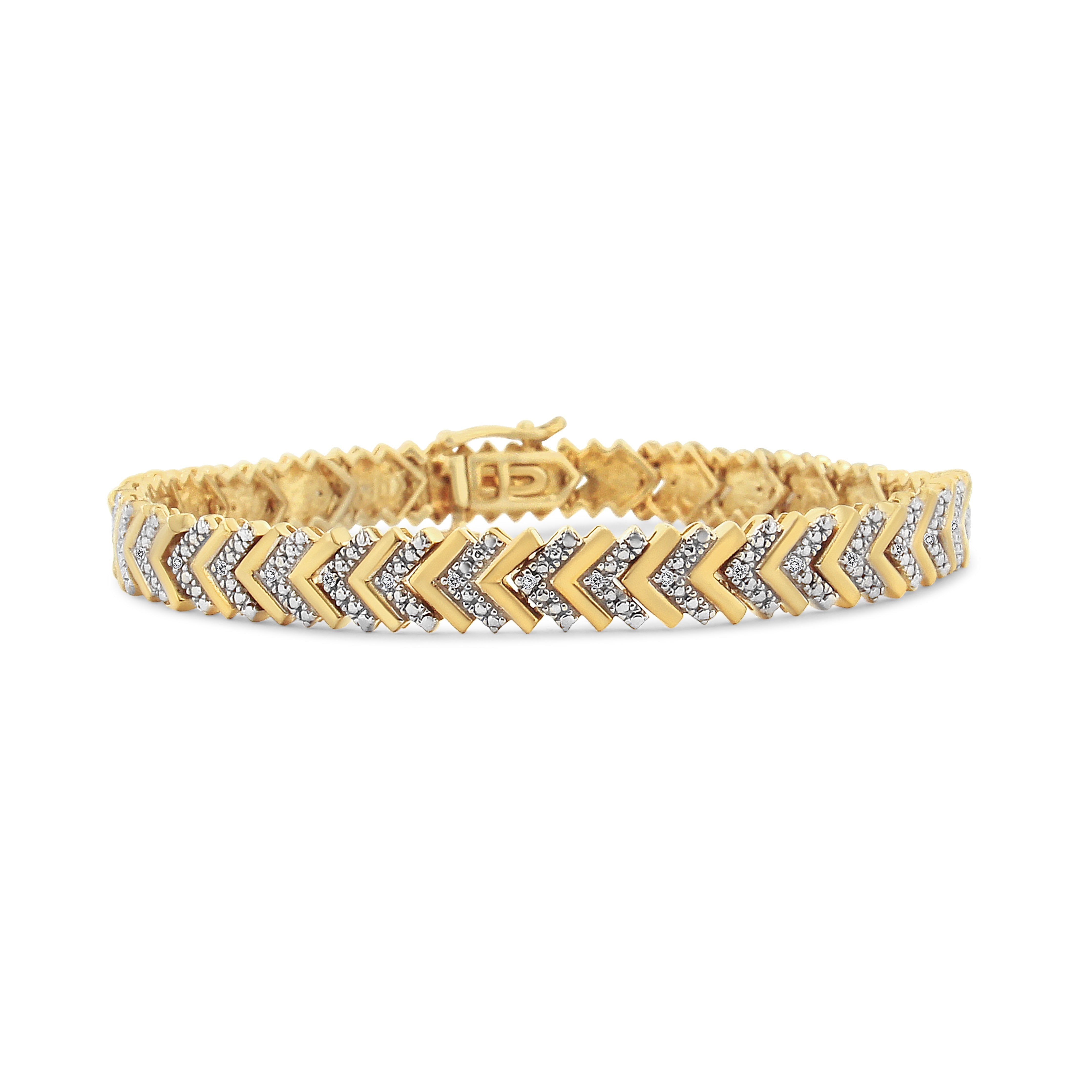 14K Yellow Gold Plated .925 Sterling Silver 1/6 Cttw Diamond Chevron Wave 7.25" Link Bracelet (I-J Color, I3 Clarity)