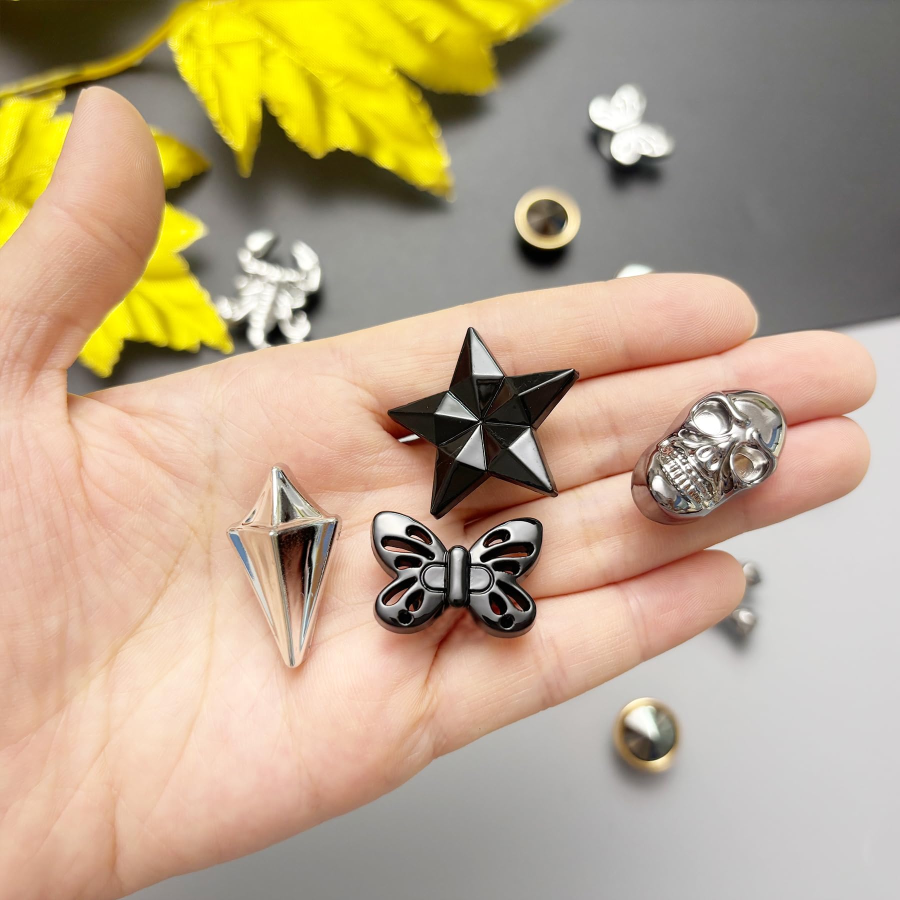 Bling Shoe Charms for Women, Sparkle Rhinestones Shoe Decoration Charms, Girly Shoe Chains for Clog Sandals, DIY Shoe Accessories for Party Favor