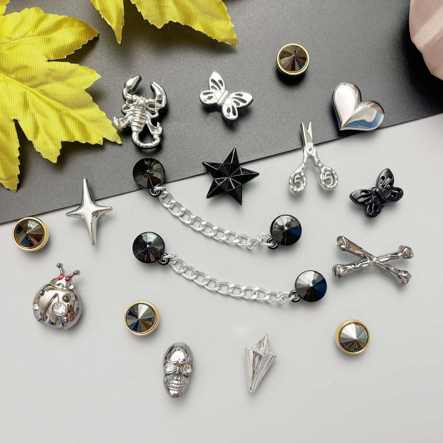 Bling Shoe Charms for Women, Sparkle Rhinestones Shoe Decoration Charms, Girly Shoe Chains for Clog Sandals, DIY Shoe Accessories for Party Favor